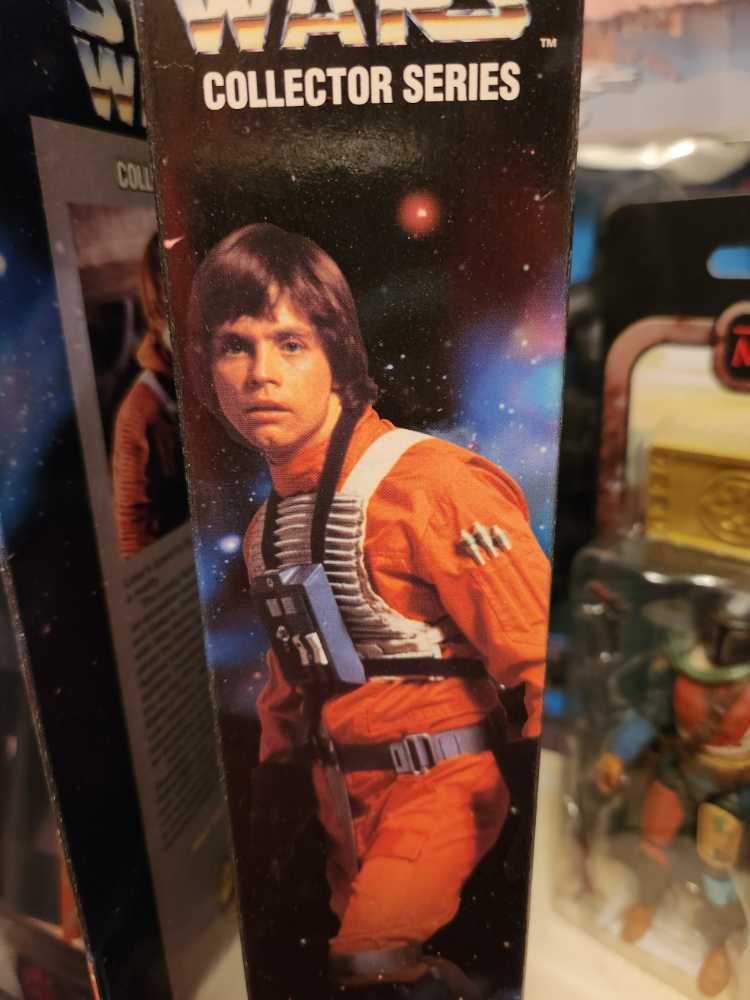 Luke Skywalker In X-Wing Gear - Hasbro (Star Wars) action figure collectible [Barcode 076281276922] - Main Image 4