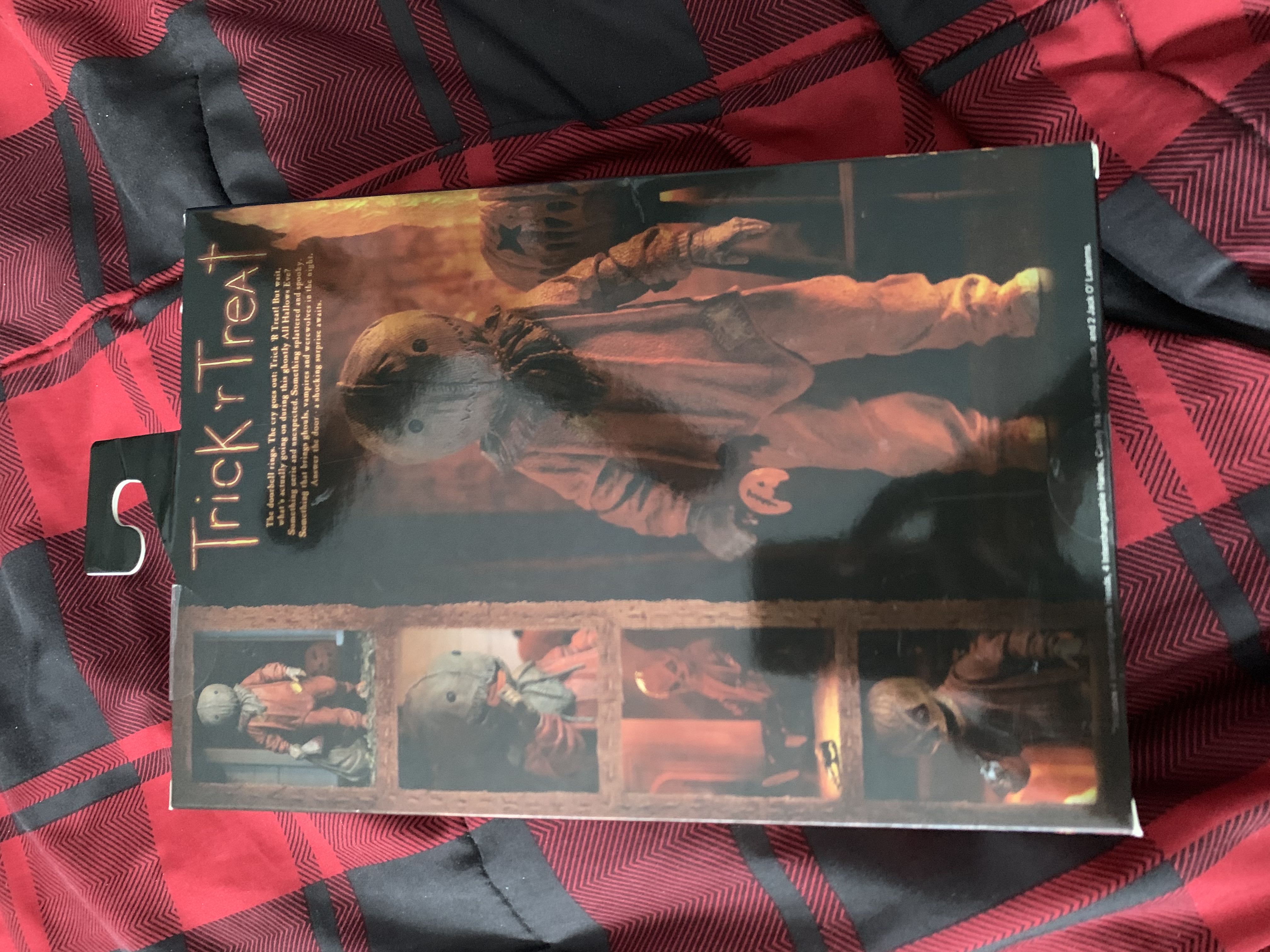 Sam <Ultimate> - Neca (Trick ‘r Treat) action figure collectible [Barcode 634482560495] - Main Image 2