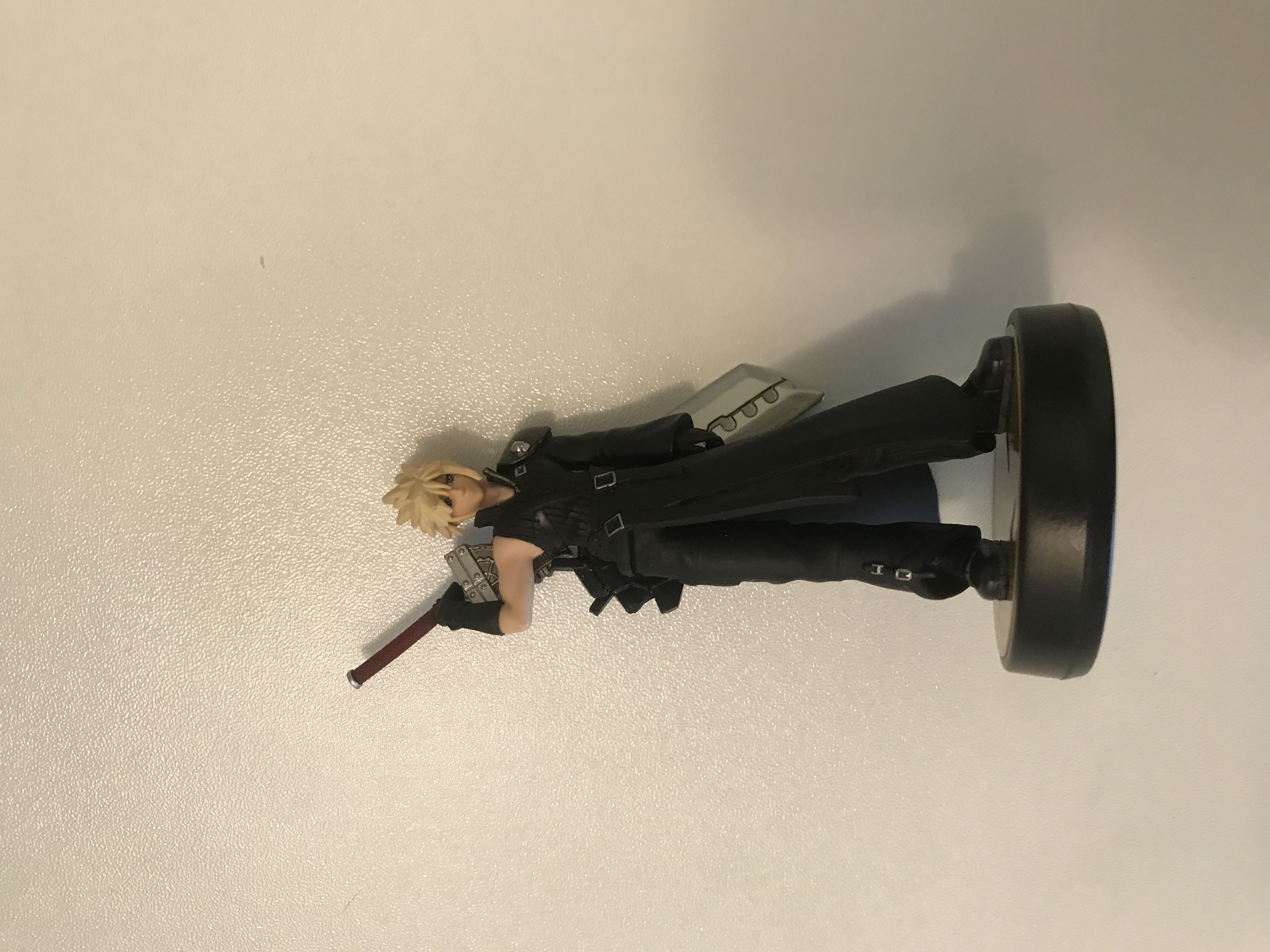 Amiibo: Cloud - Nintendo (Amiibo- Final Fantasy VII) action figure collectible - Main Image 2