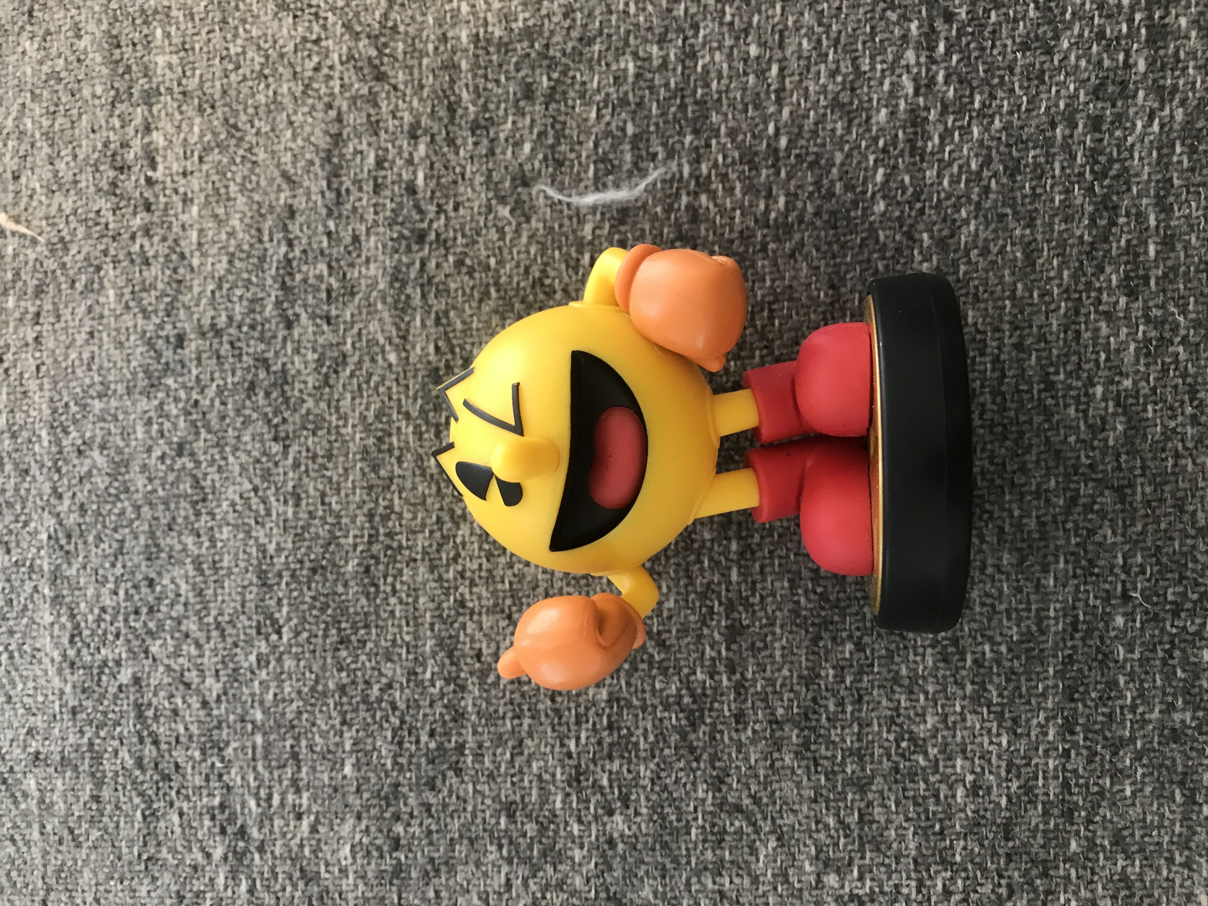 Amiibo Pac-Man - Nintendo (Amiibo- Pac-Man) action figure collectible - Main Image 2
