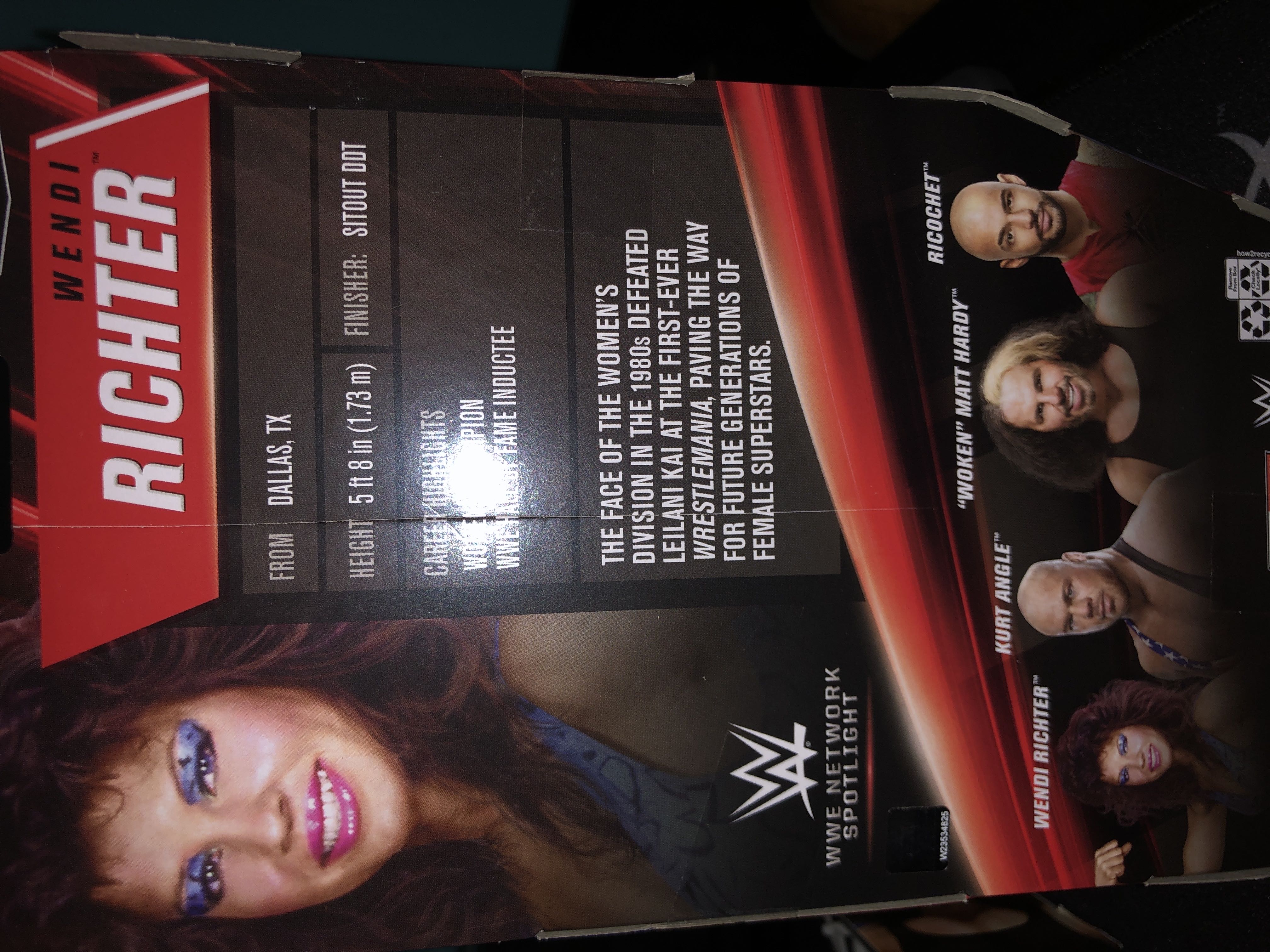 Wendi Richter - Elite Network Spotlight - Mattel Wwe (WWE Network Spotlight) action figure collectible [Barcode 887961888621] - Main Image 2