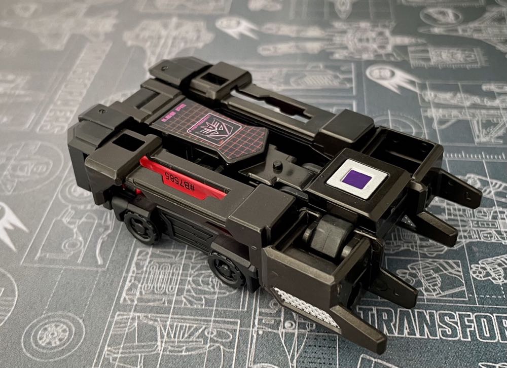 Laserbeak - Hasbro (Transformers Titans Return) action figure collectible - Main Image 3