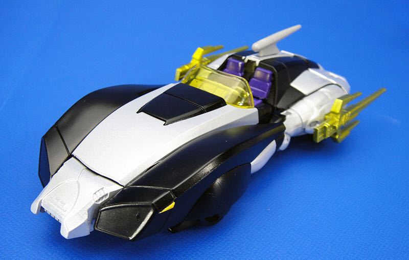 Nightbird - Takara (Generations) action figure collectible - Main Image 2