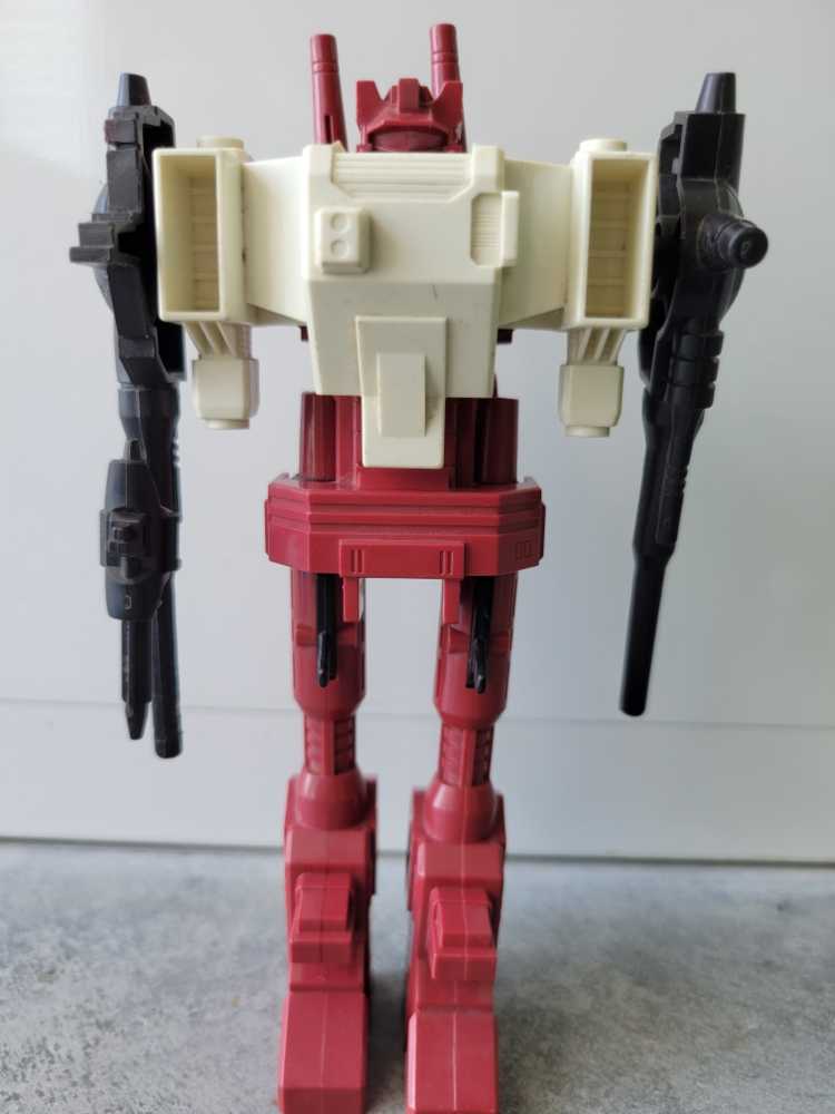 Six-Gun Six Gun With Metroplex Scamper And Slammer Autobot City Base - Hasbro (1986) action figure collectible - Main Image 2