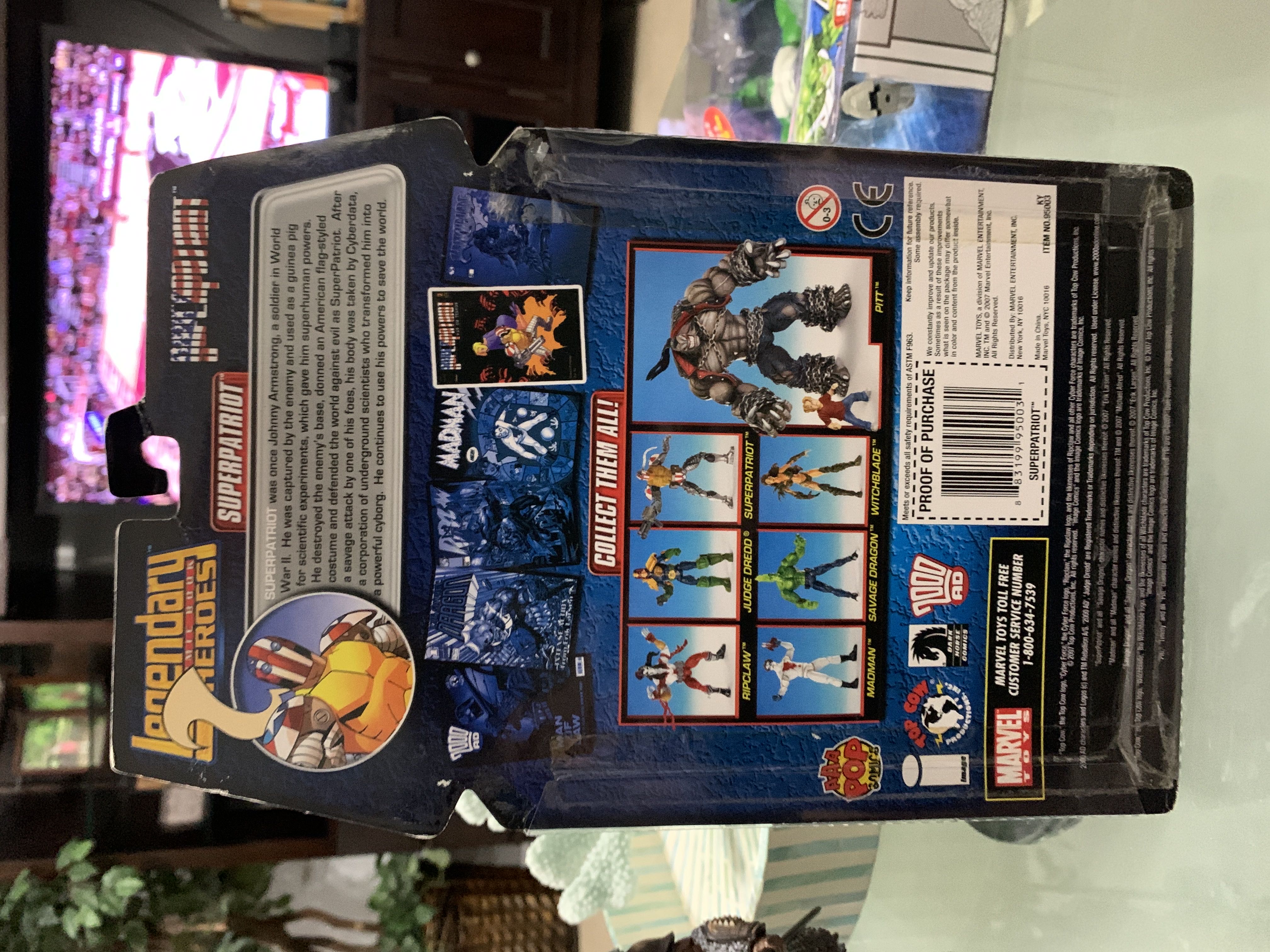 Toybiz Legendary Comicbook Heroes Superpatriot - Hasbro (Legendary Heroes Vol. 1 Series 01: Pitt) action figure collectible [Barcode 883199950031] - Main Image 2