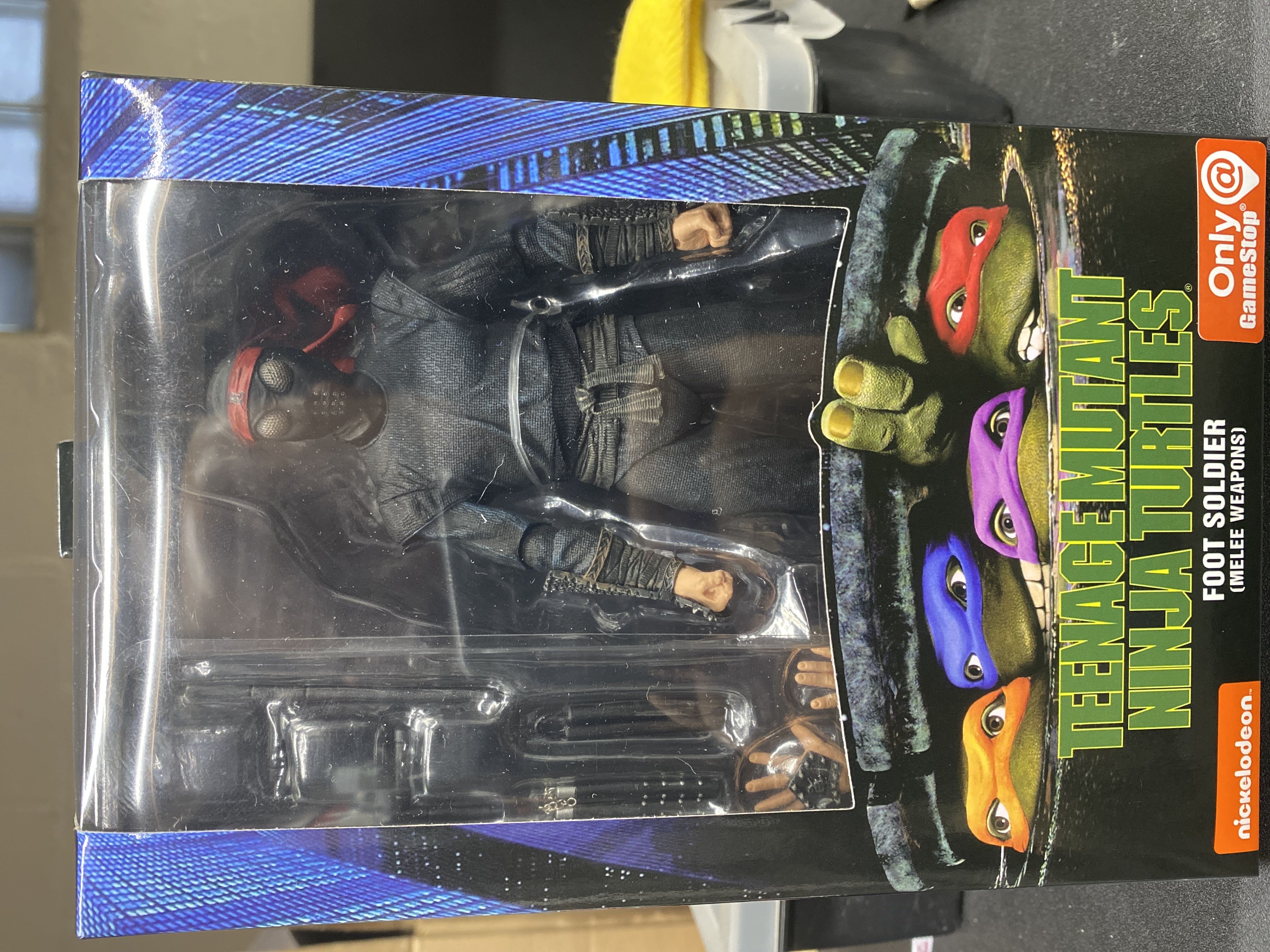 TMNT Movie Foot Soldier (Bladed Weapons) - Neca (Teenage Mutant Ninja Turtles (1990)) action figure collectible [Barcode 634482541111] - Main Image 1