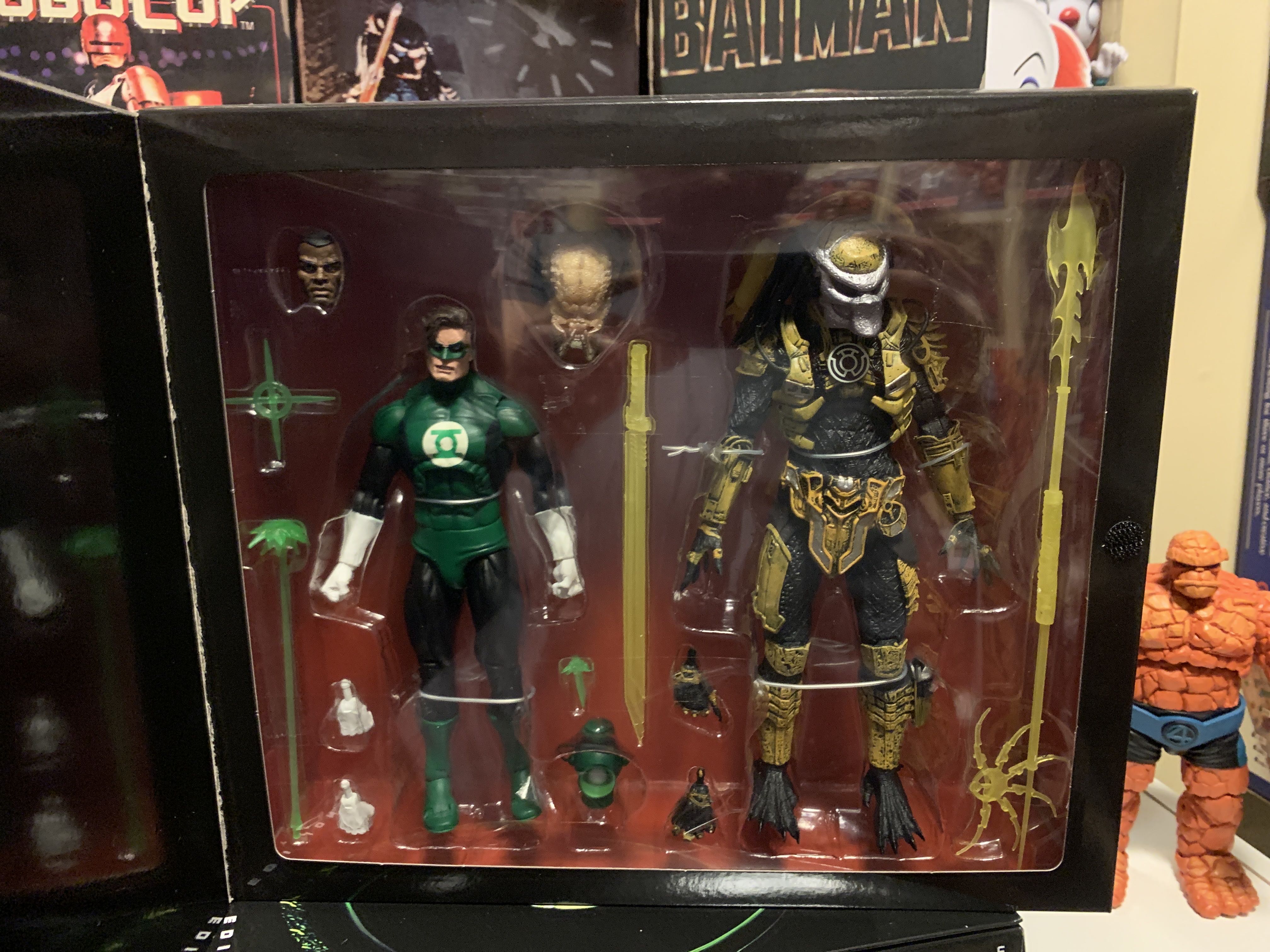 Green Lantern Vs Predator NYCC - Neca (Dark Horse Comic Predator) action figure collectible [Barcode 634482515839] - Main Image 2