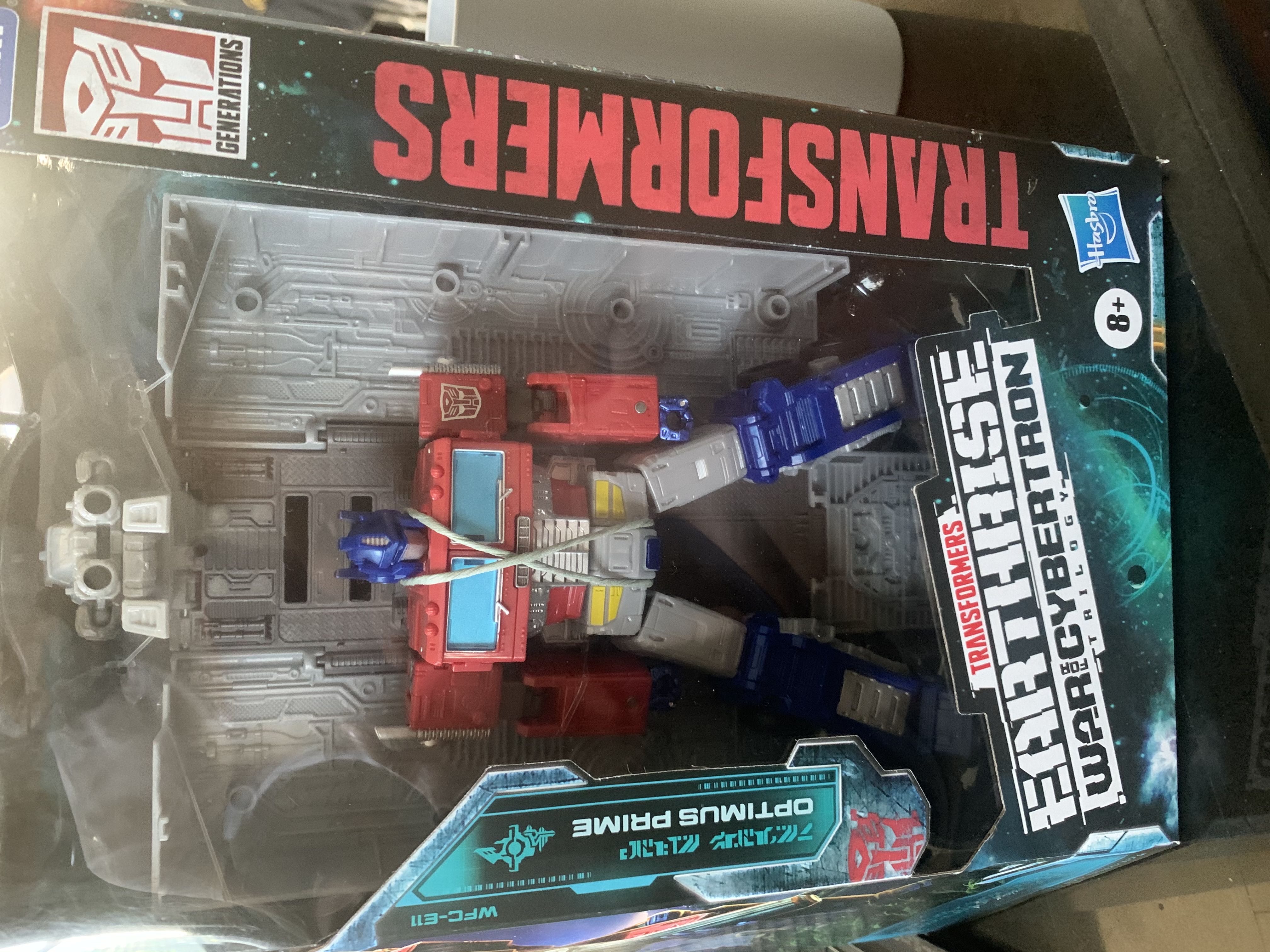 Transformers WFC Earthrise Leader Class Optimus Prime Hasbro Takara Tomy InStock - Hasbro (Transformers: War for Cybertron - Earthrise) action figure collectible [Barcode 5010993639748] - Main Image 2