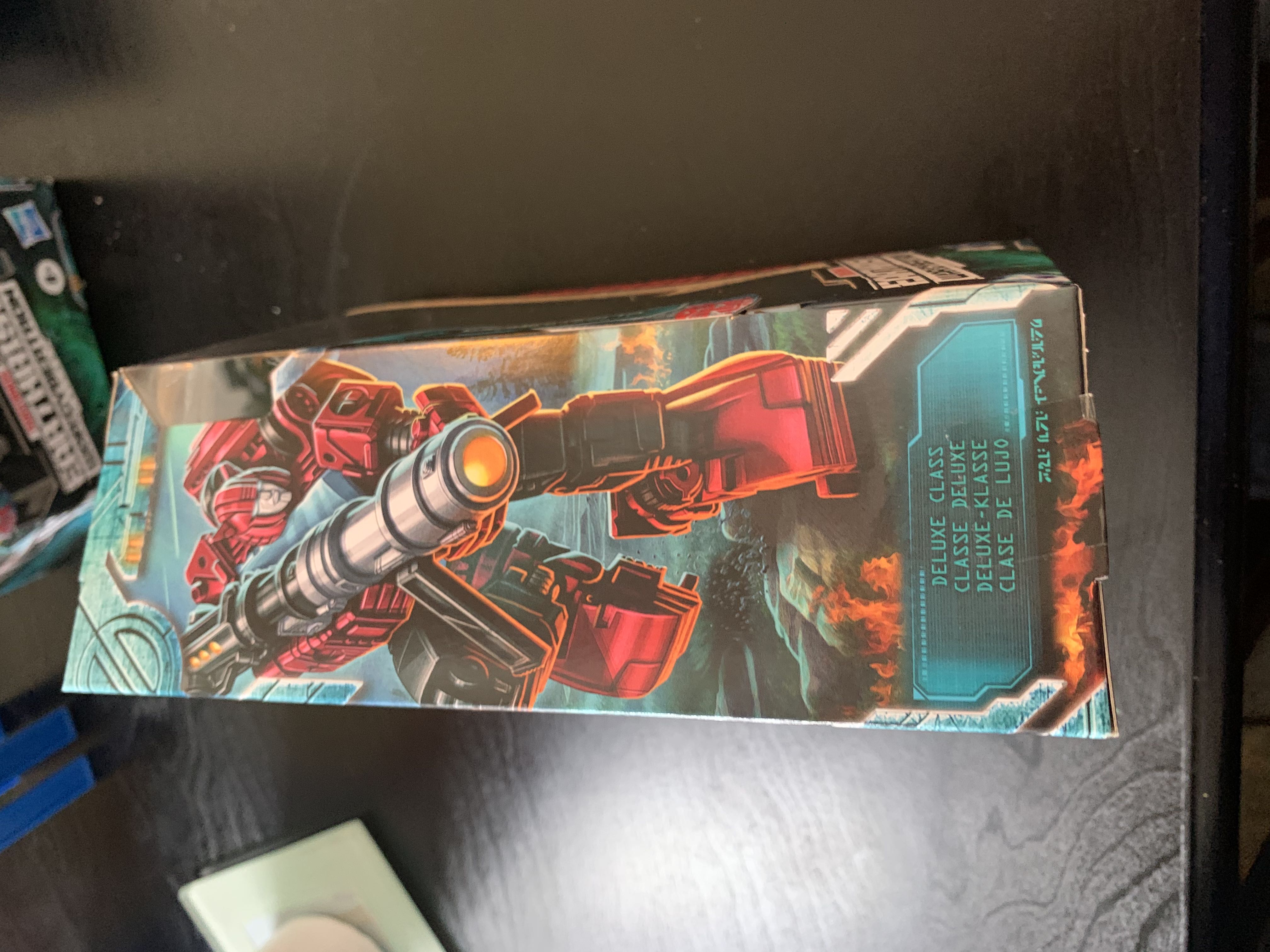 Cliff Jumper - Hasbro (Transformers War For Cybertron : EarthRise) action figure collectible [Barcode 5010993642786] - Main Image 4