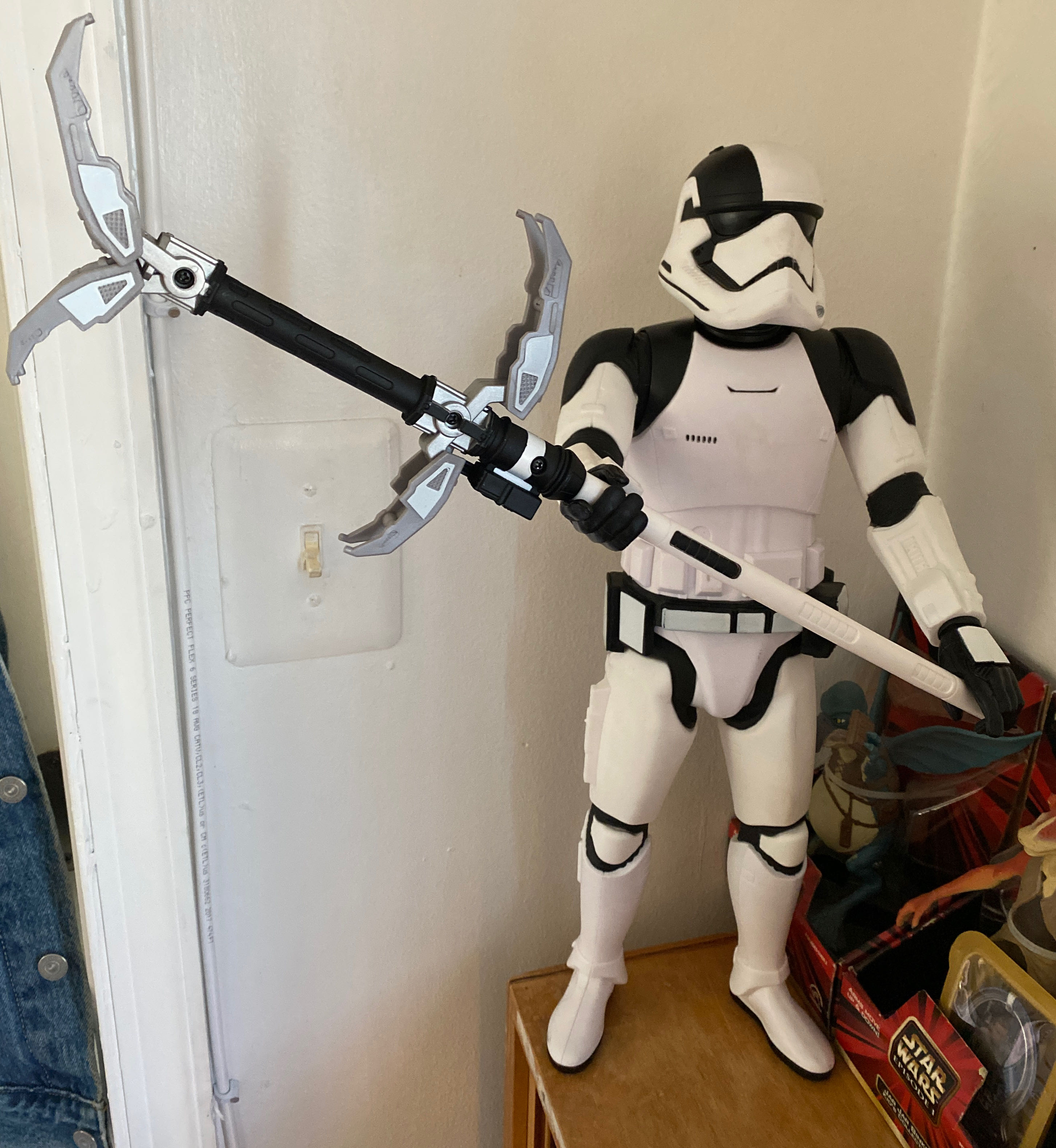 18” Executioner Trooper - Disney, JAKKS Pacific Inc (Star Wars The Last Jedi) action figure collectible - Main Image 2