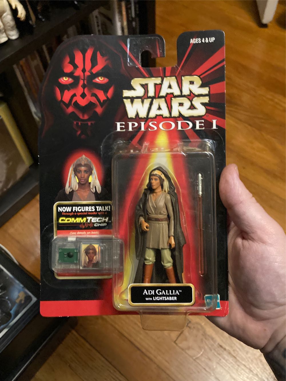 Adi Gallia (Lightsaber) - Hasbro (Episode 1 (commtech Chip)) action figure collectible [Barcode 076281841243] - Main Image 3