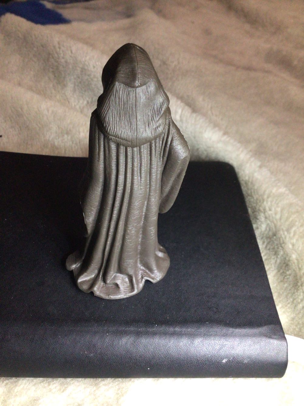 Adi Gallia (Lightsaber) - Hasbro (Episode 1 (commtech Chip)) action figure collectible [Barcode 076281841243] - Main Image 5