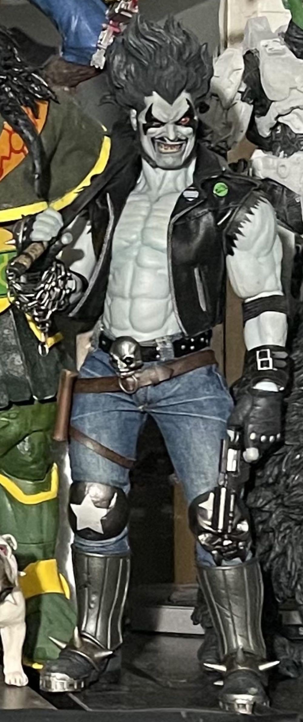 Lobo - Sideshow Collectibles (DC Comics - Super Heroes) action figure collectible - Main Image 3