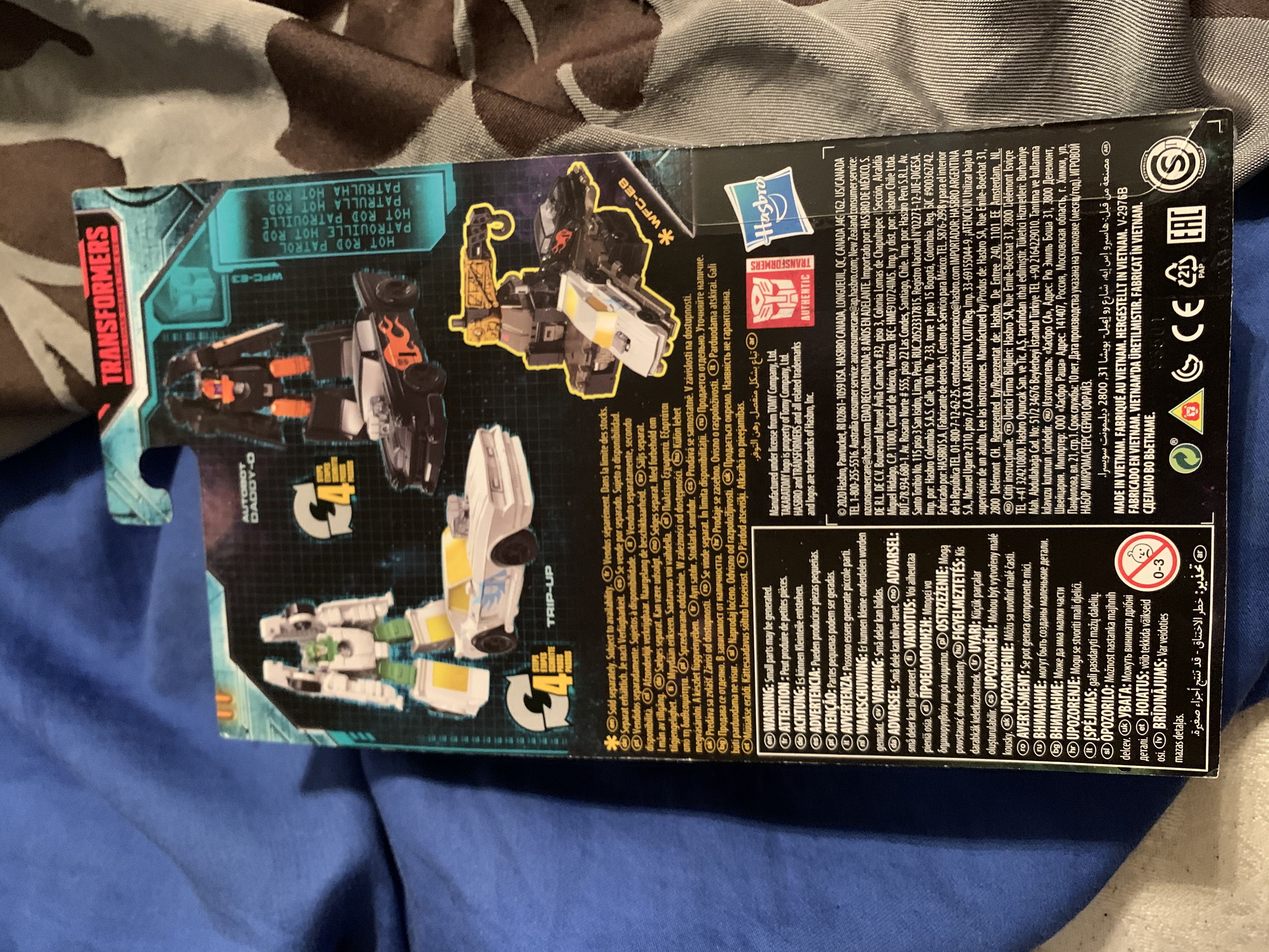 Trip-up & Daddy-O - Takara Tomy (WFC Earthrise) action figure collectible [Barcode 5010993639724] - Main Image 2