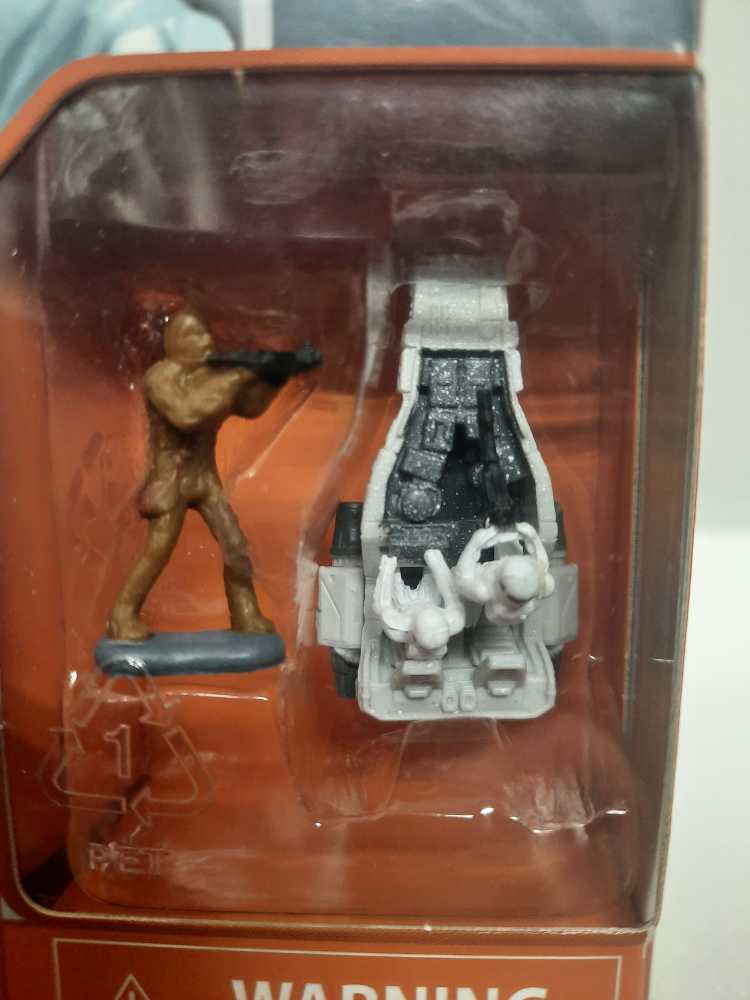 R2-D2 Playset - Micromachines (Star Wars: Micro Machines) action figure collectible [Barcode 630509338337] - Main Image 3