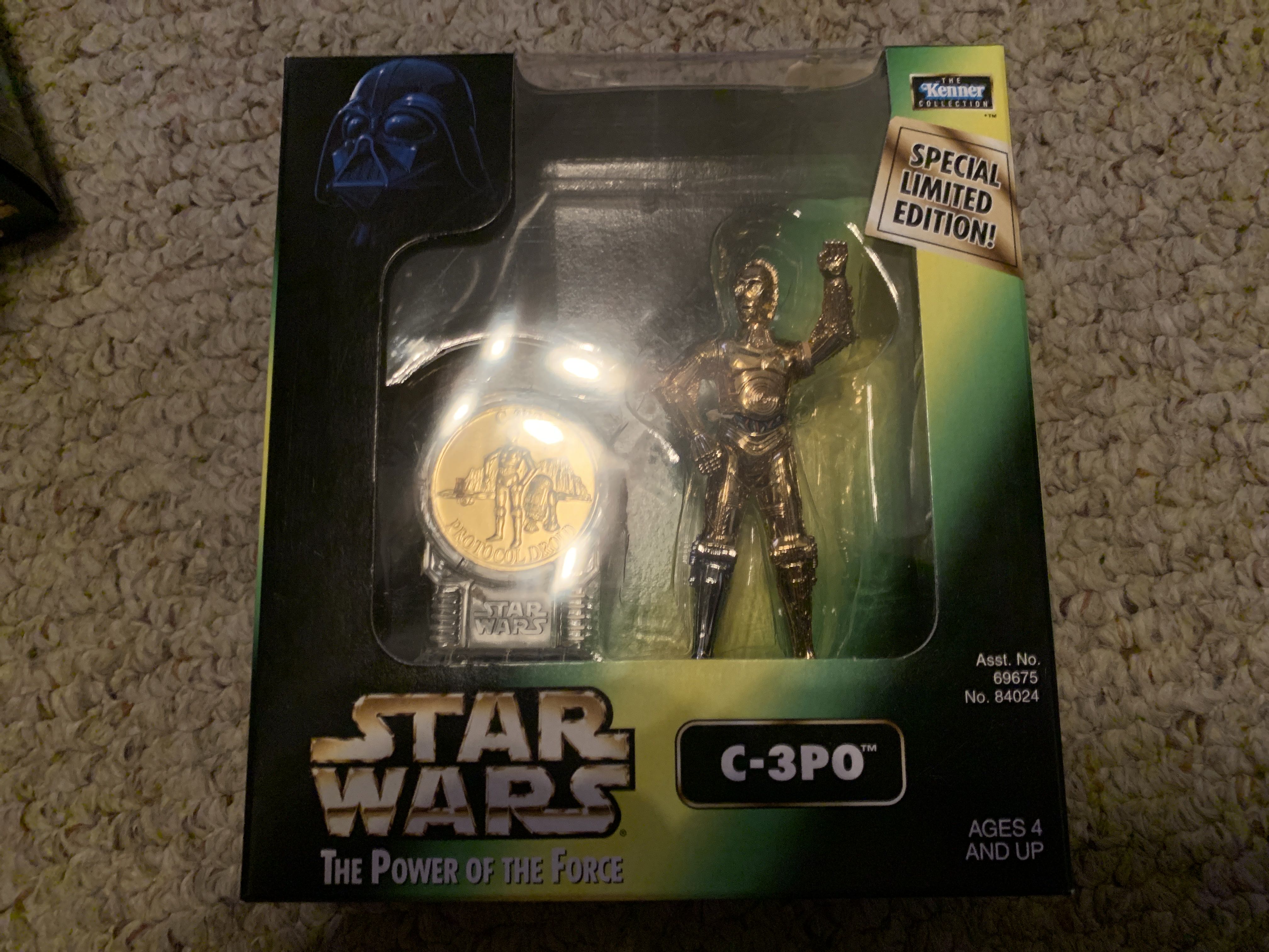 C-3PO - Hasbro (Millenium Minted Coin) action figure collectible [Barcode 076281840246] - Main Image 1