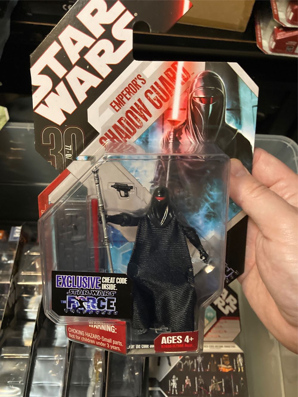 Emperor’s Shadow Guard - Star Wars 30th Anniversary - Hasbro (Star Wars) action figure collectible [Barcode 653569257127] - Main Image 4