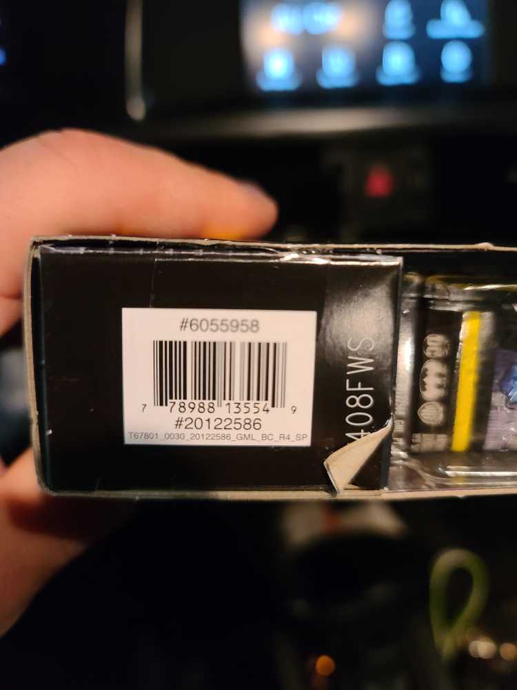 Spin Master 4” (Caped Crusader) Batman (Target Exclusive) Blk Bat Symbol - Spin Master (Batman: The Caped Crusader) action figure collectible [Barcode 778988135549] - Main Image 2