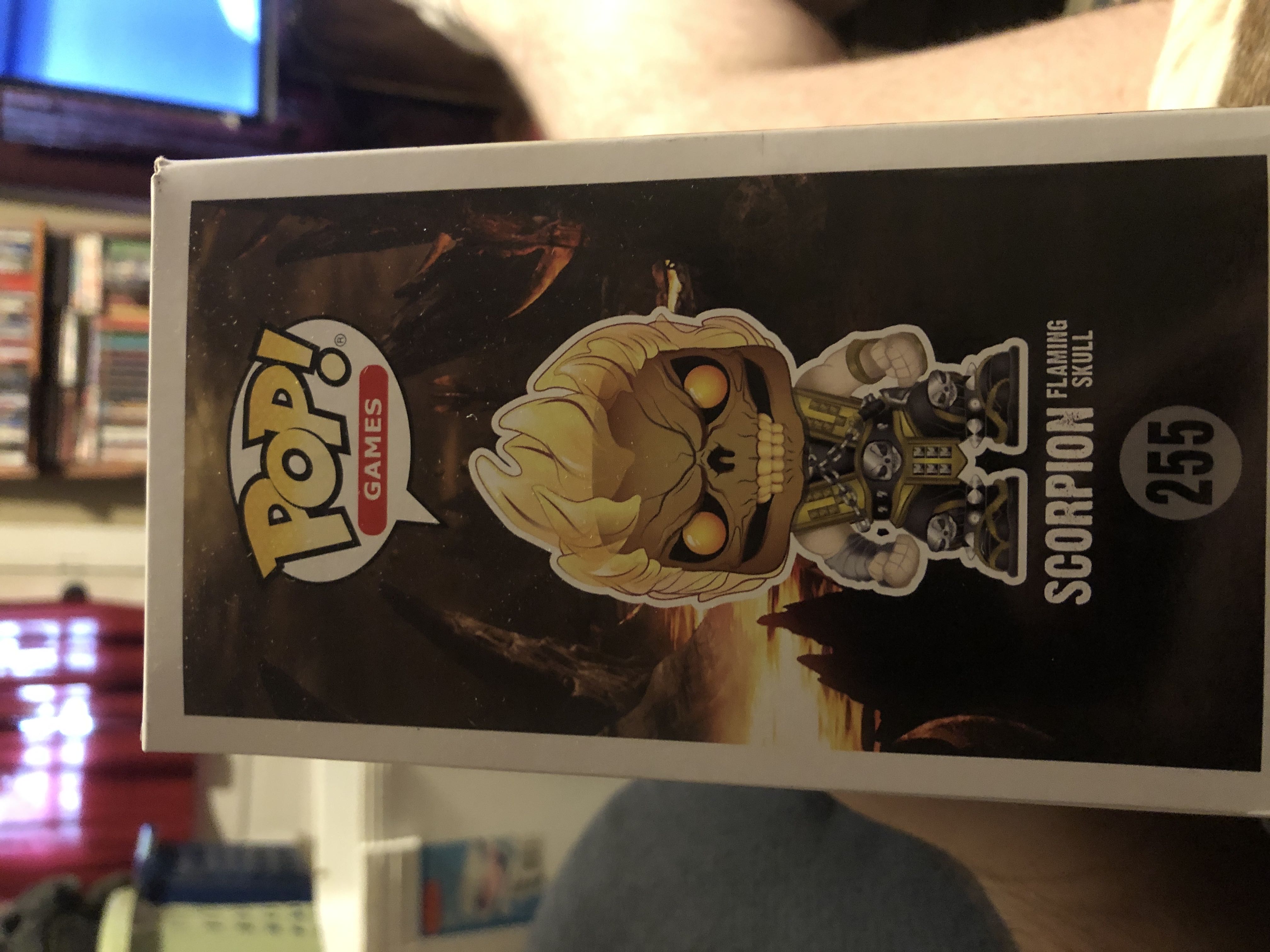 Mortal Kombat-Scorpion Flaming Skull Tho Topic Exclusive - Funko Pop! (Mortal Kombat) action figure collectible - Main Image 2