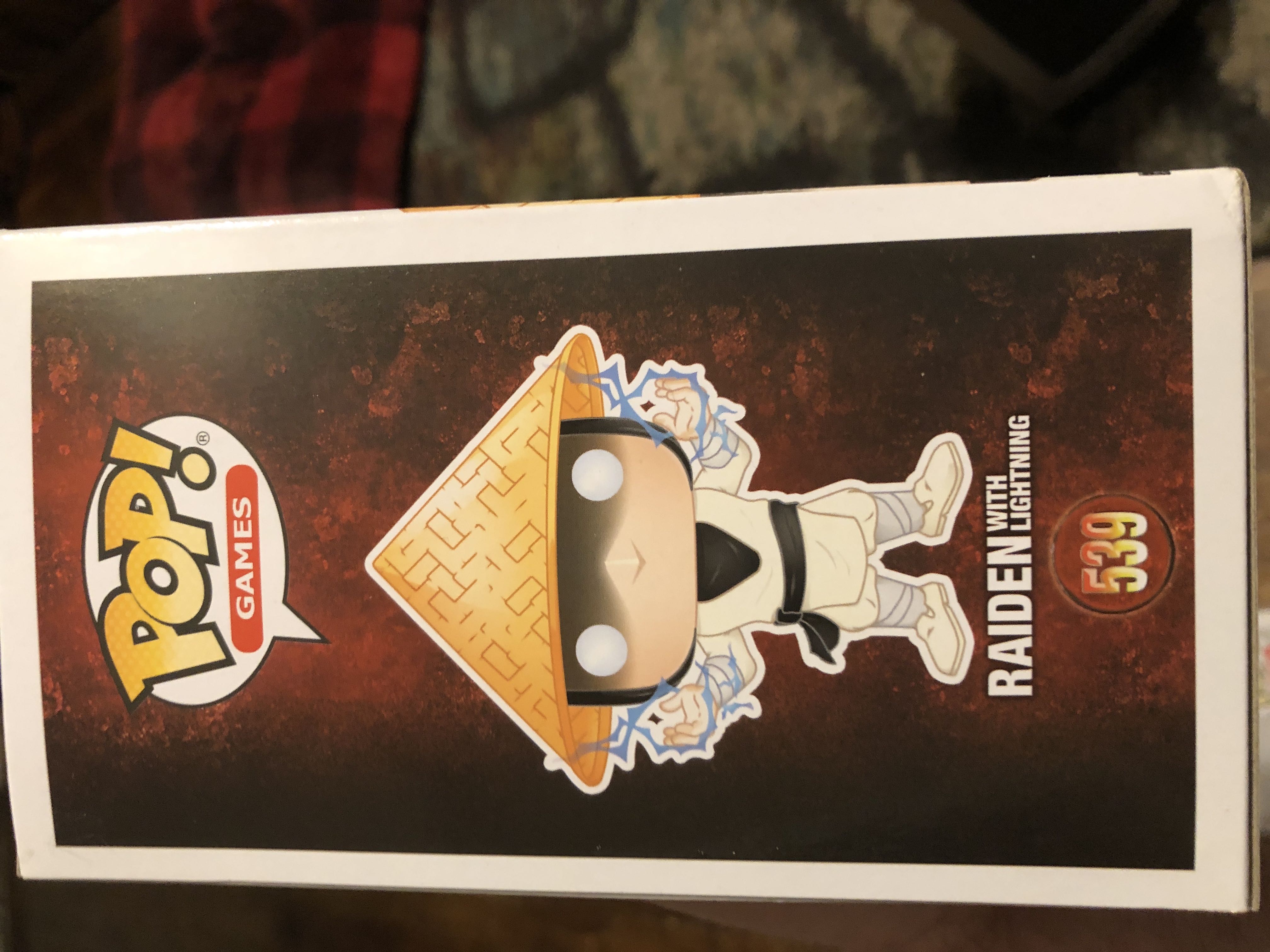 Funko Mortal Kombat-Raiden With Lightning Effect - Funko Pop! (Mortal Kombat) action figure collectible [Barcode 889698450409] - Main Image 3