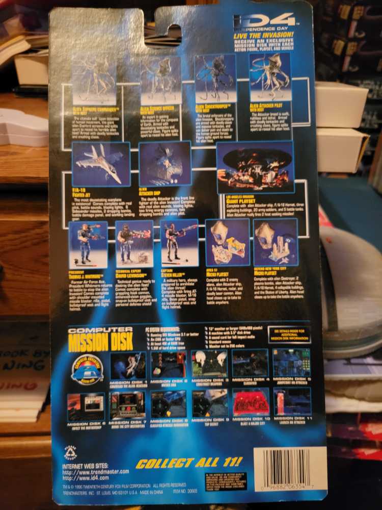 Steven Hiller - Trendmasters (ID4 Independence Day) action figure collectible [Barcode 096882063547] - Main Image 2