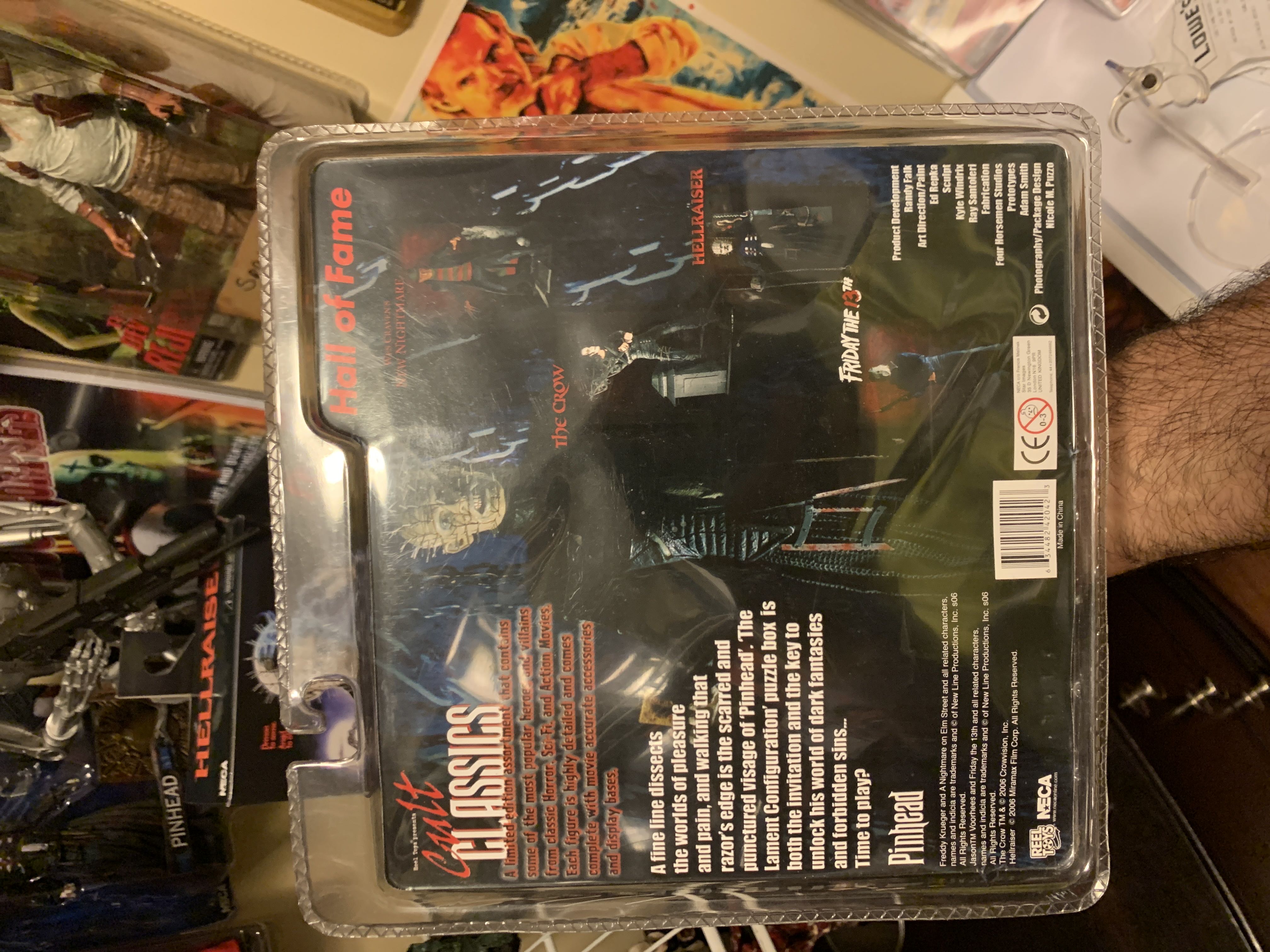 Pinhead Cult Classics - Neca (Hellraiser) action figure collectible [Barcode 634482420423] - Main Image 2