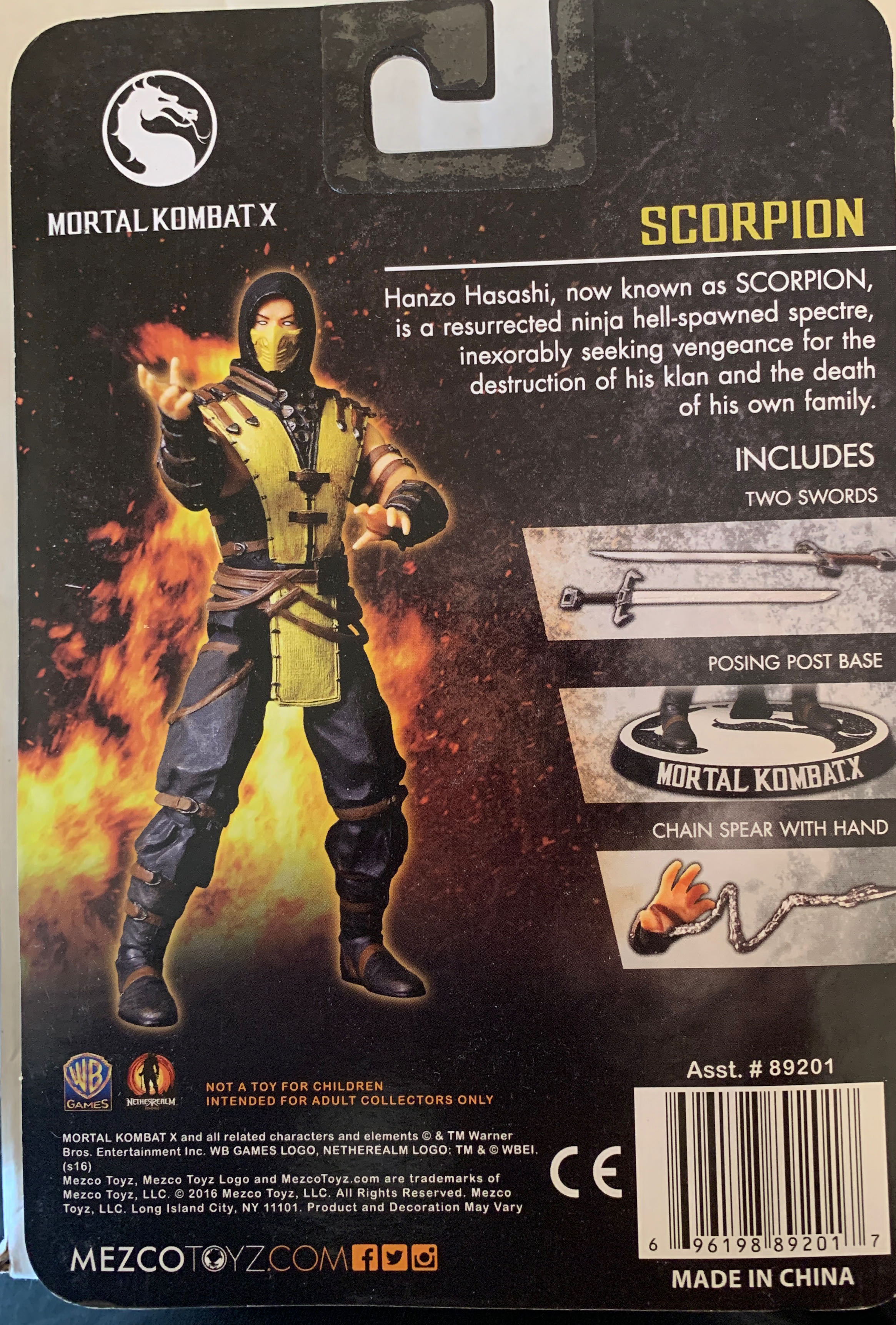 Scorpion - Mezco Toyz (Mortal Kombat) action figure collectible [Barcode 696198892017] - Main Image 2