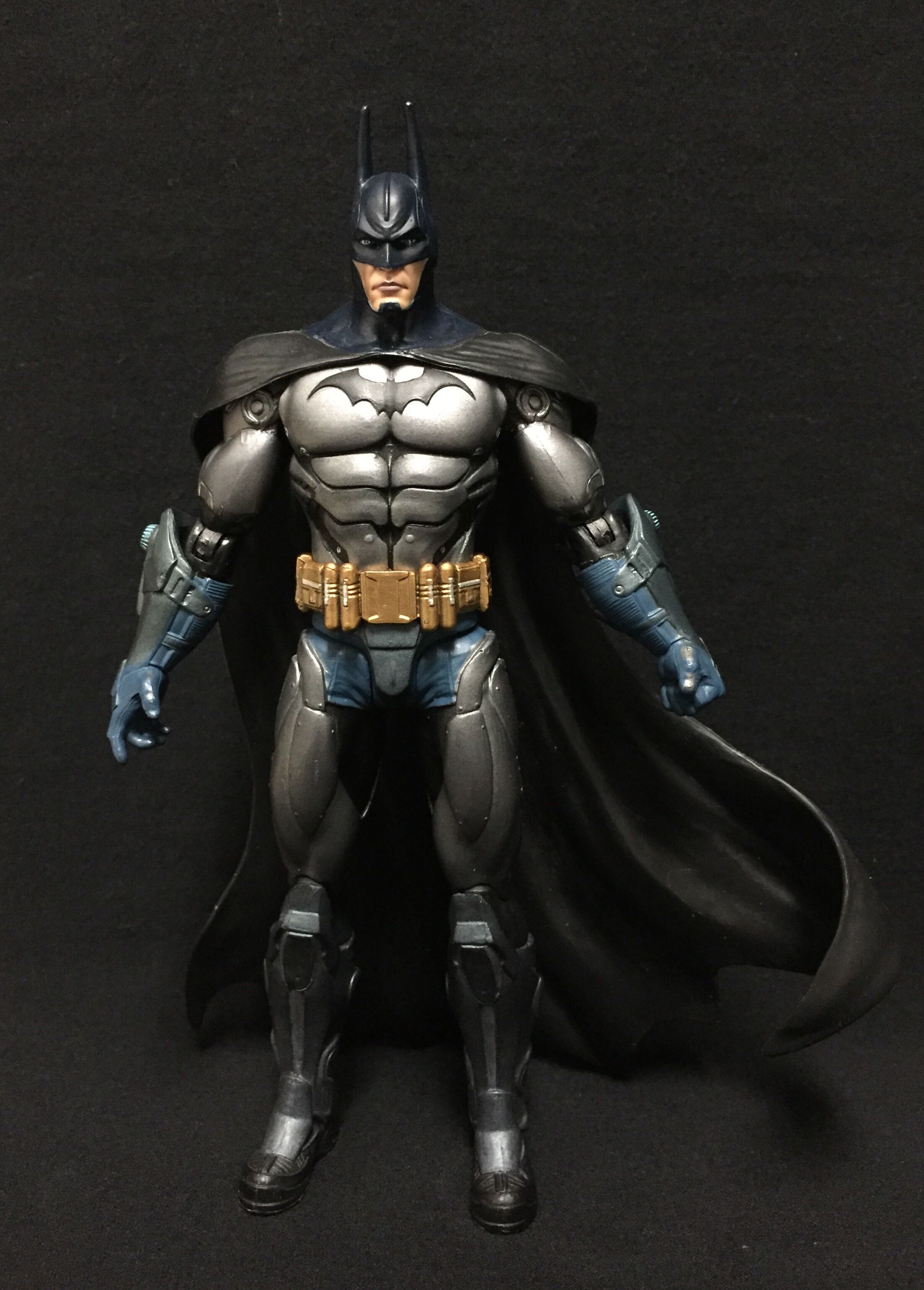 Batman (Armored) - DC Direct (Batman: Arkham Asylum Series 2) action figure collectible [Barcode 761941297828] - Main Image 3