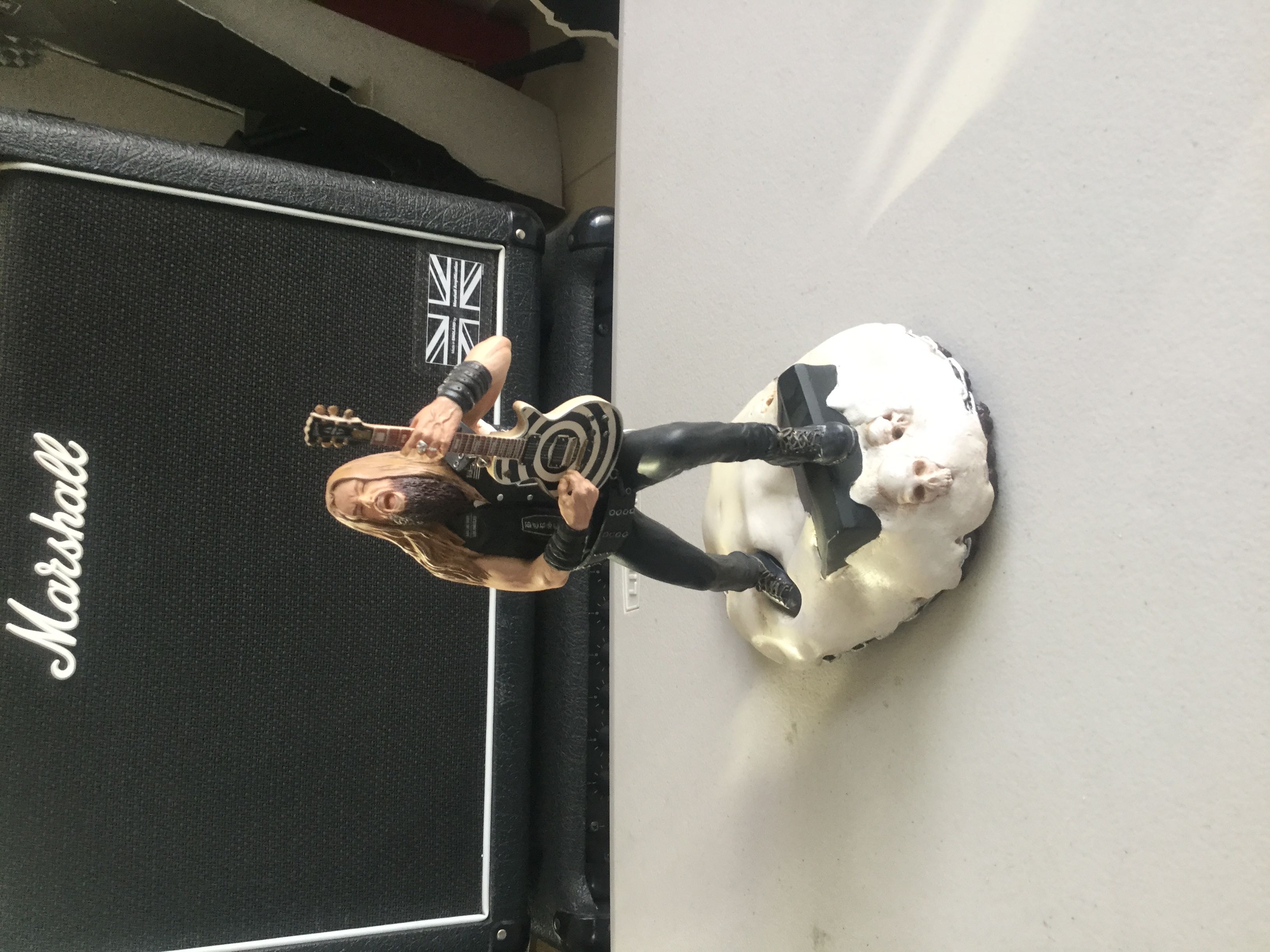 Gamorrean Guard w/ Vibro Axe