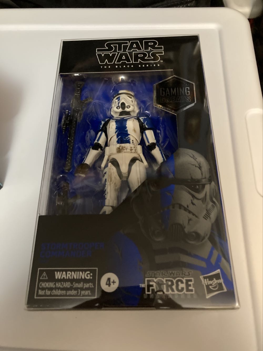 Stormtrooper Commander - Disney / Hasbro (Black Series 6” Gaming Greats 2015- 2020) action figure collectible [Barcode 5010993689552] - Main Image 3