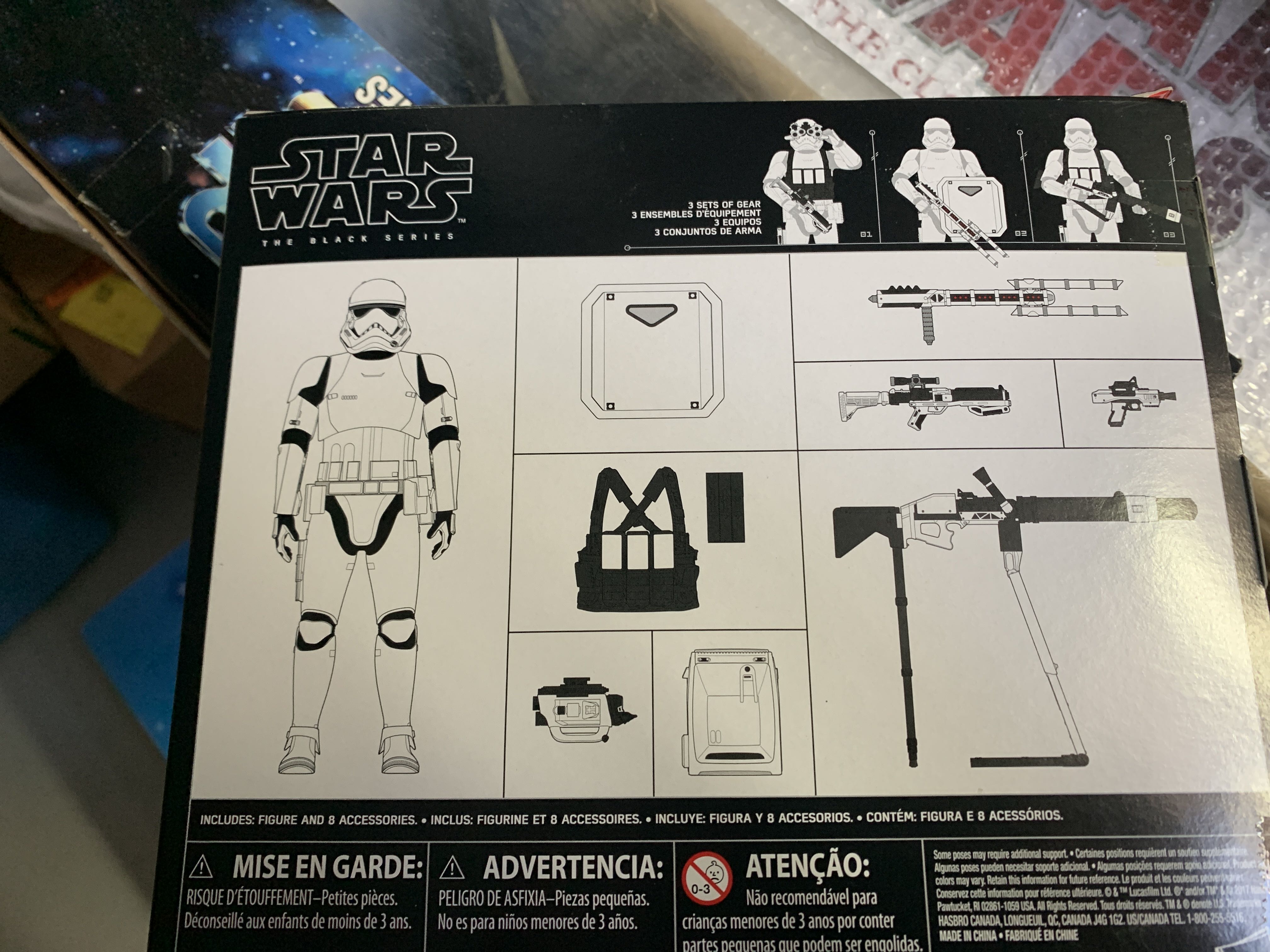 First Order Stormtrooper Deluxe - Hasbro (Episode IX: The Rise Of Skywalker) action figure collectible [Barcode 630509602872] - Main Image 2
