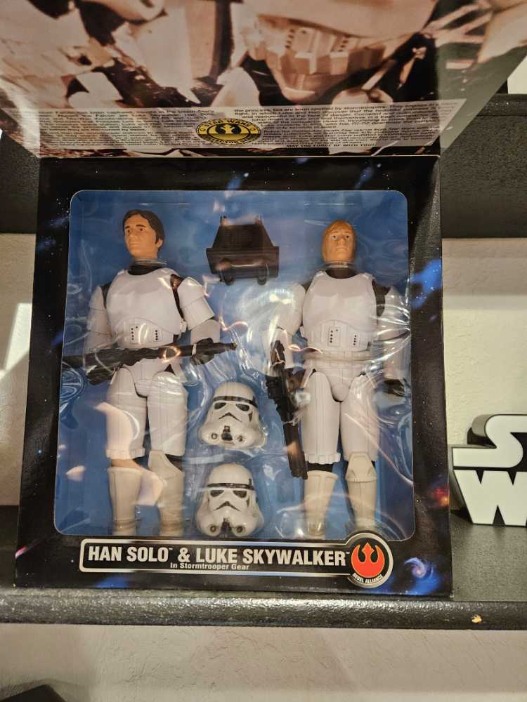 Collector Series Han & Luke in Stormtrooper Gear - Hasbro (Star Wars - 12” Figures) action figure collectible [Barcode 076281278674] - Main Image 2