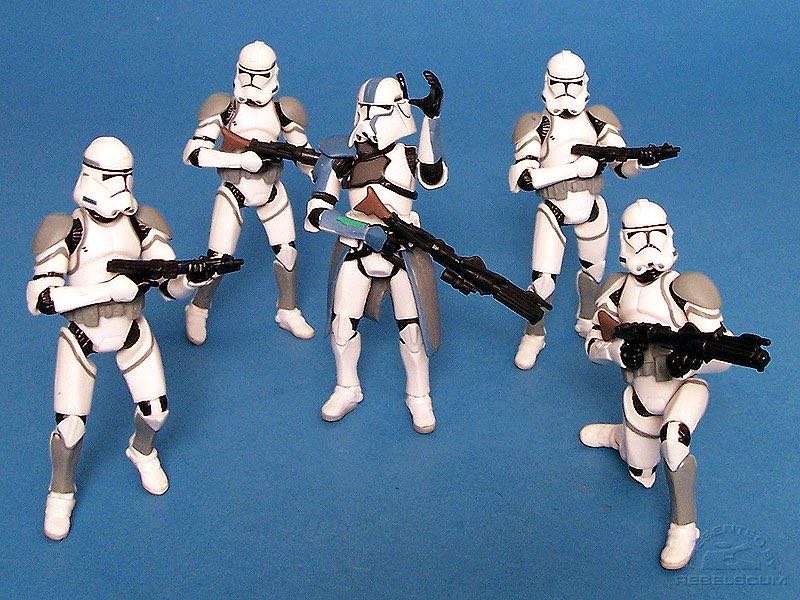 Clone Attack on Coruscant - Hasbro (Star Wars - Revenge Of The Sith) action figure collectible [Barcode 653569117865] - Main Image 3