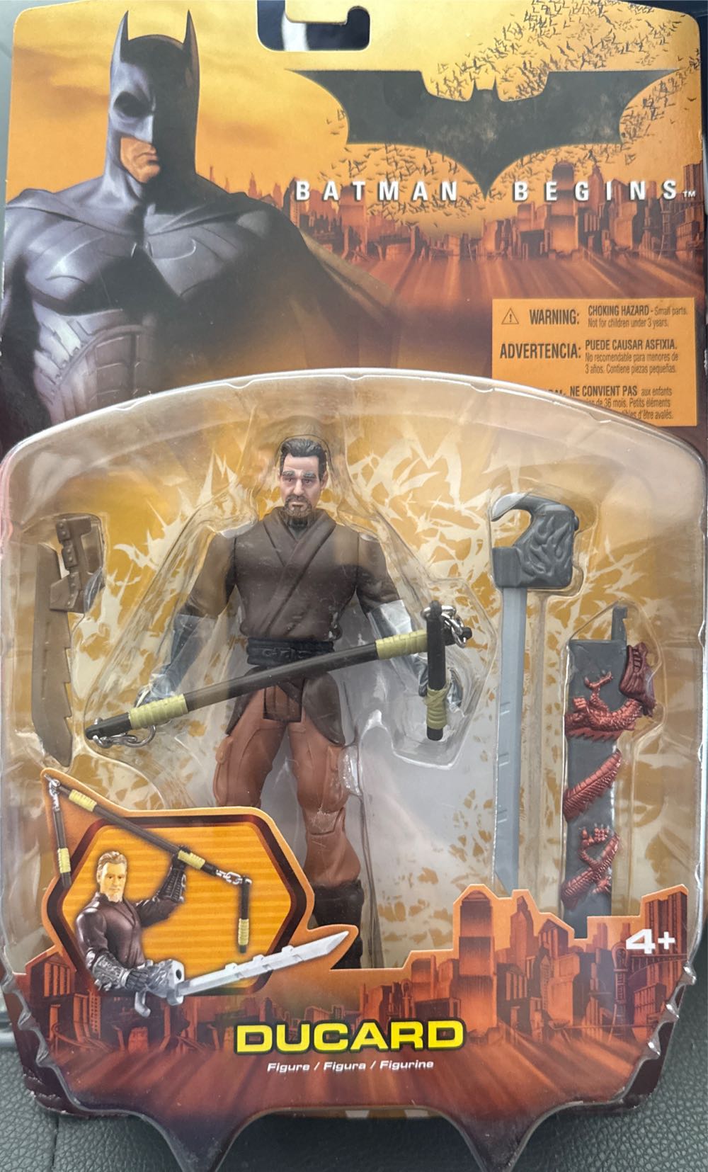 Batman Begins - Ducard - Mattel action figure collectible [Barcode 027084258233] - Main Image 3