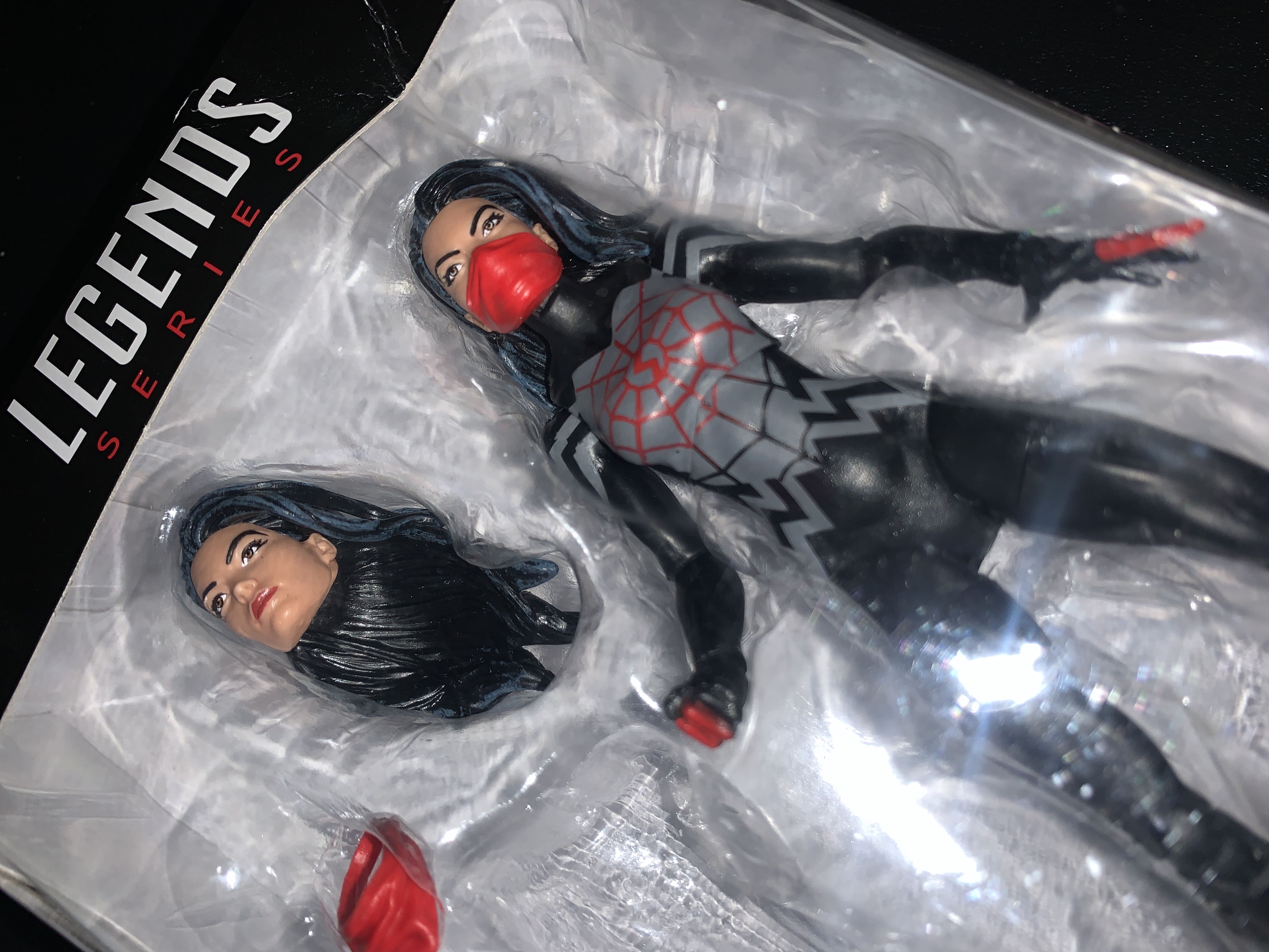 Silk - Hasbro (Marvel Legends) action figure collectible - Main Image 3