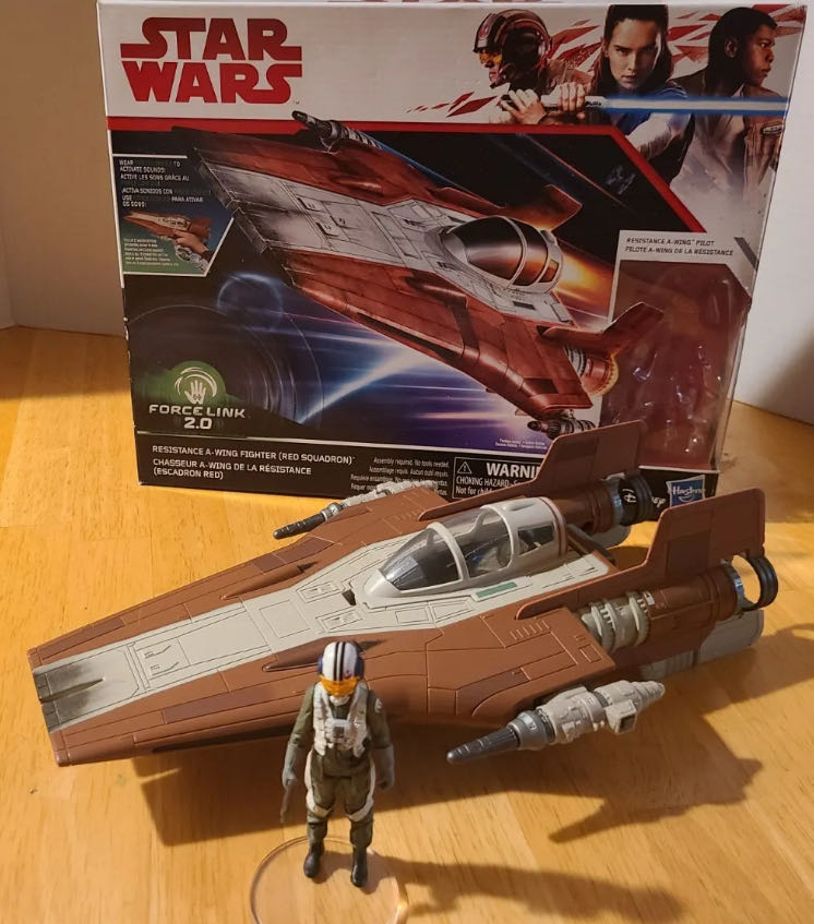 A-wing Fighter (Red Squadron) w/A-Wing Pilot - Hasbro (Vehicle) action figure collectible [Barcode 630509729159] - Main Image 3