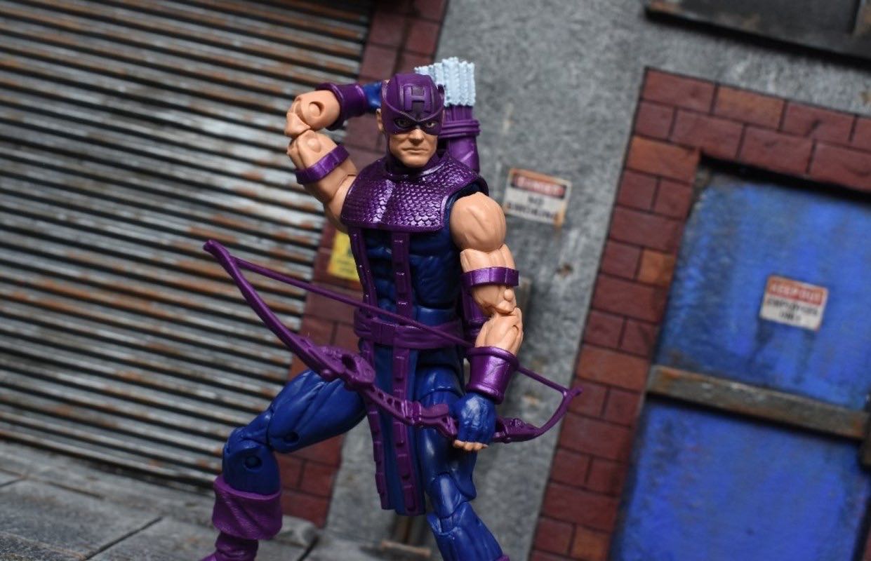Hawkeye - Hasbro Marvel (Marvel Retro 6 Inch Collection) action figure collectible - Main Image 3