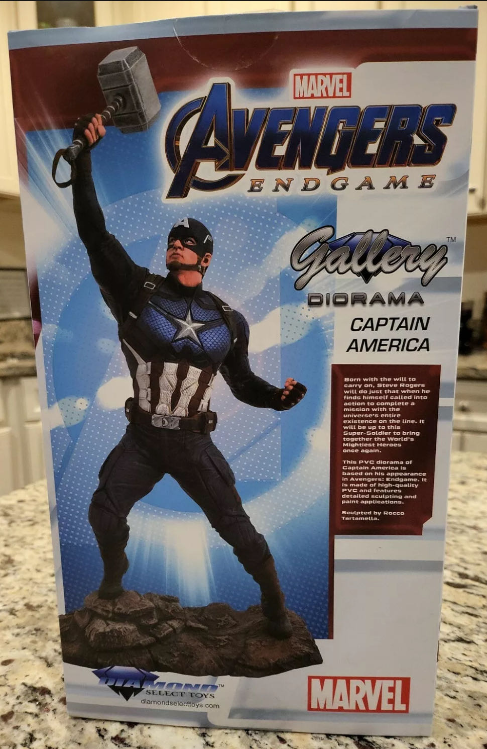 Captain America Avengers Endgame Diamond Select PVC Statue - Diamond Select Toys action figure collectible [Barcode 699788832929] - Main Image 2
