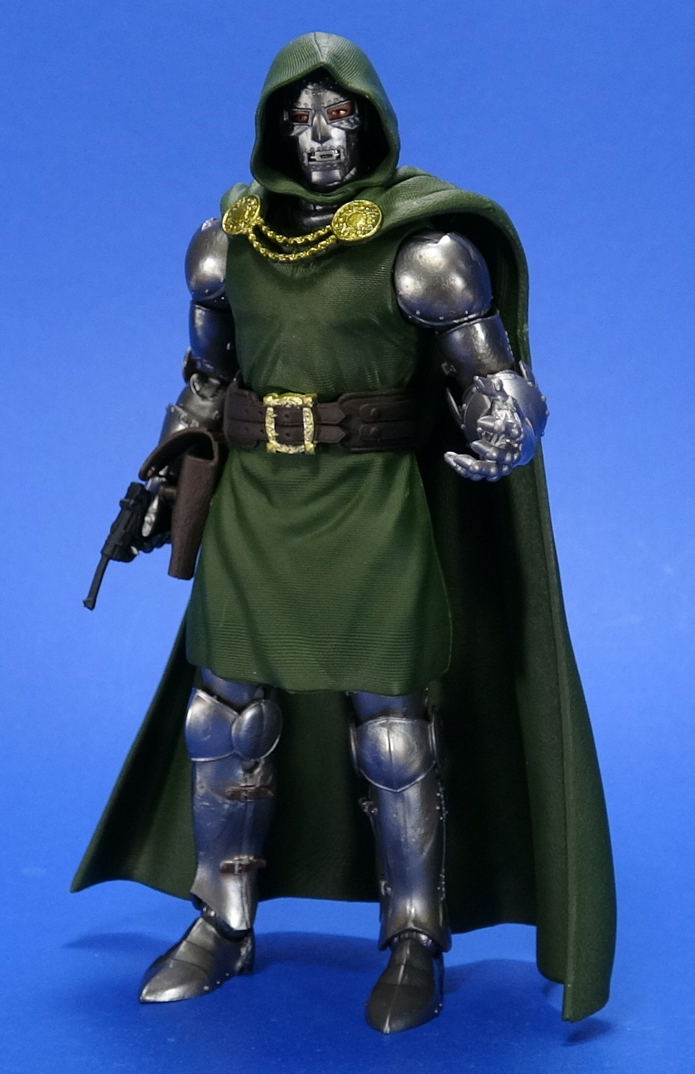 Doctor Doom - Super Skrull Wave - Hasbro Marvel (Marvel Legends) action figure collectible - Main Image 2