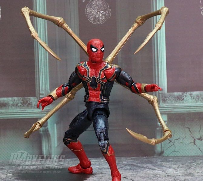 Iron Spider - Hasbro Marvel (Marvel Legends) action figure collectible - Main Image 2