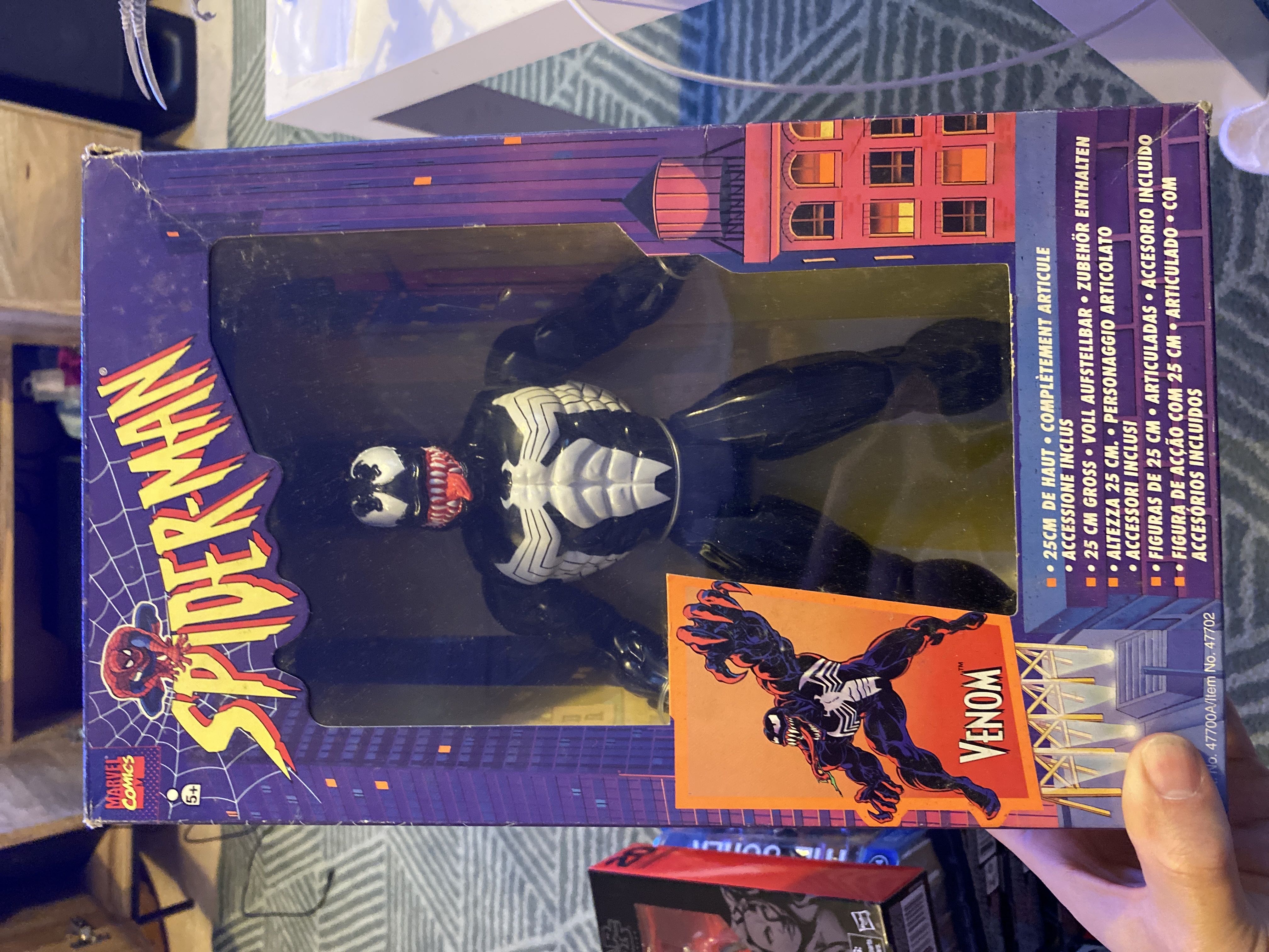 Venom - Toy Biz (Spider-Man The New Animated Series) action figure collectible [Barcode 035112477006] - Main Image 1