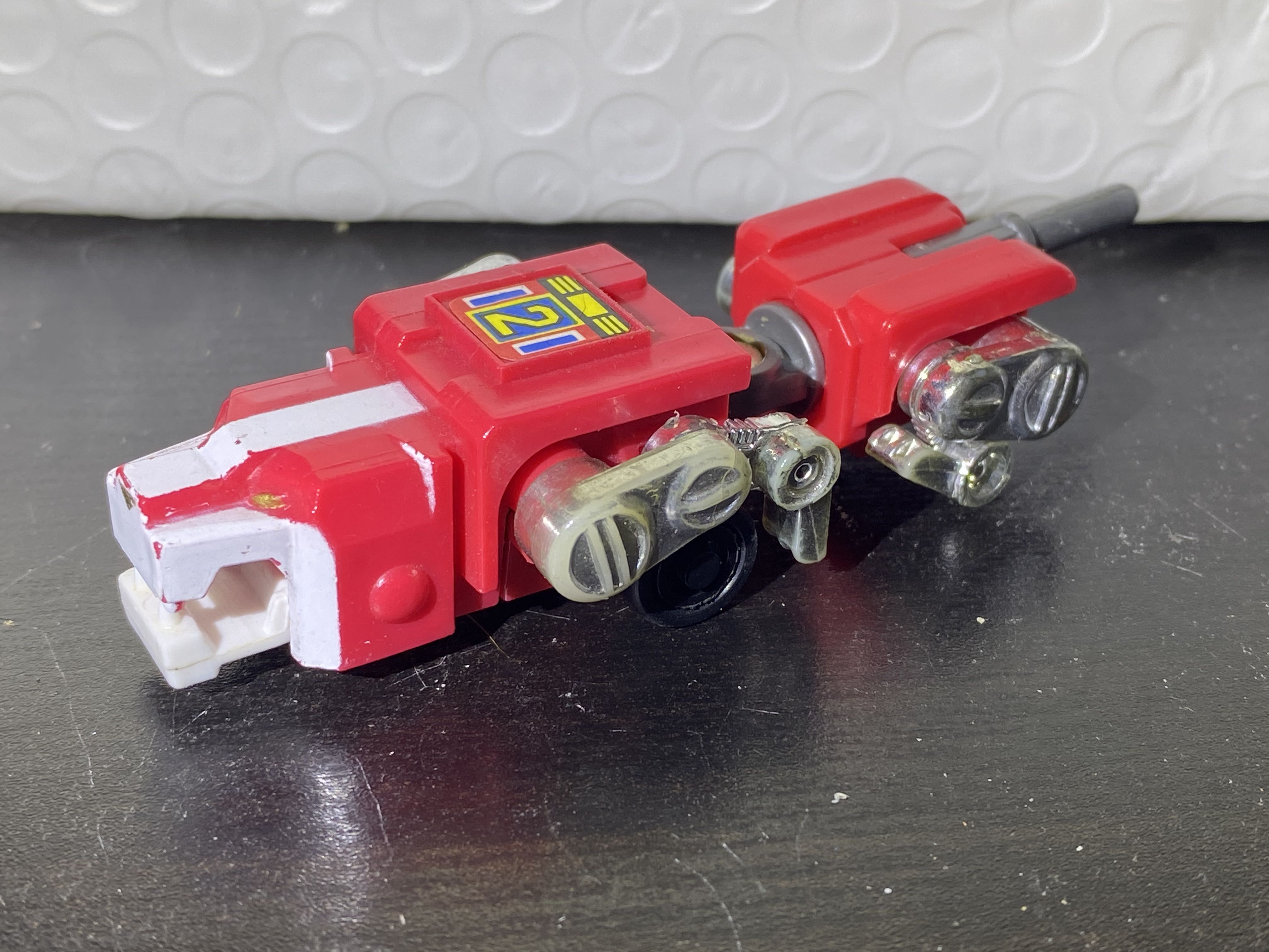 Voltron “Red Lion” - LJN Toys Ltd. (Miniature Robots) action figure collectible - Main Image 2