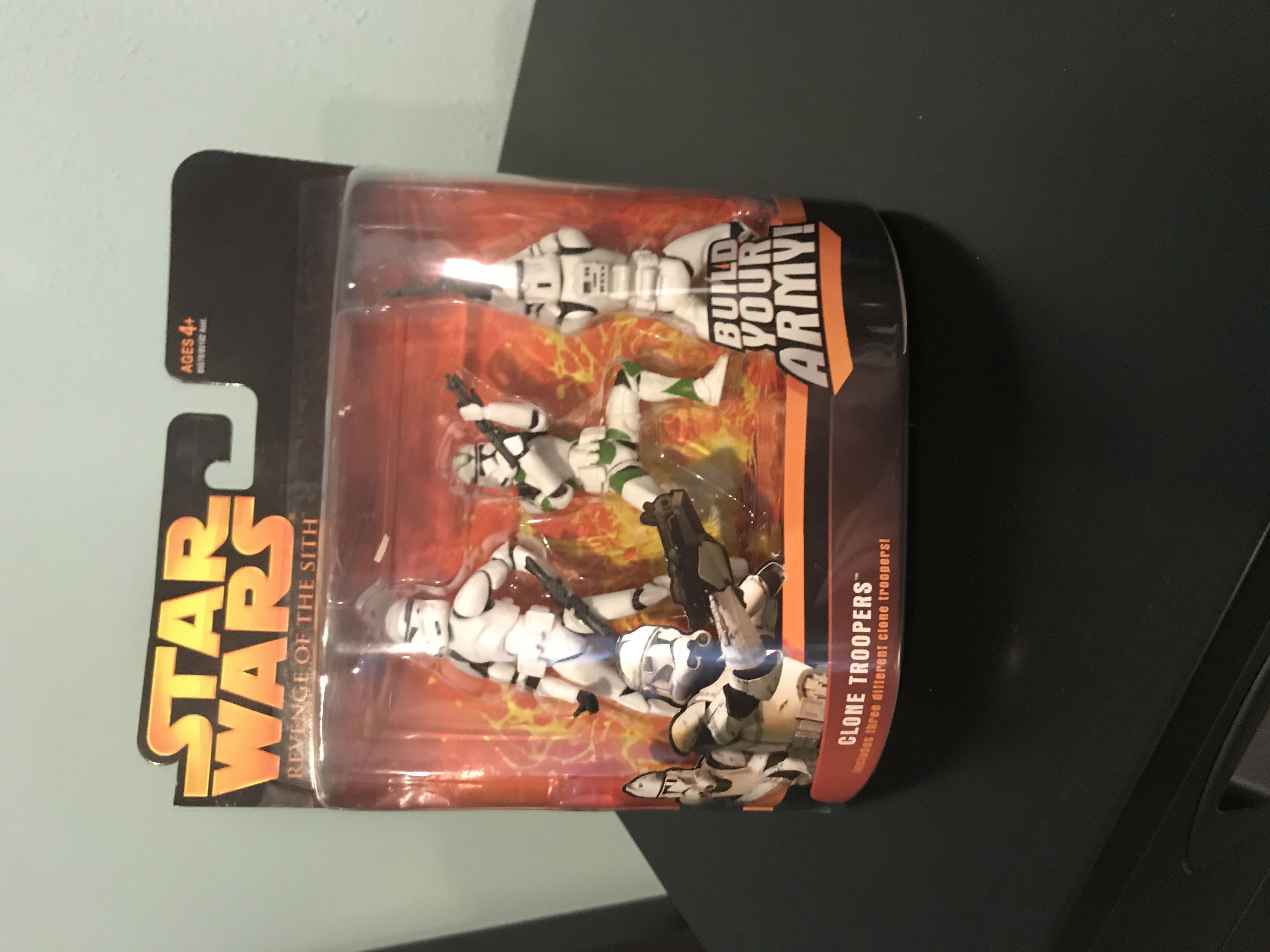 Clone Troopers (Build Your Army!) - Hasbro (Multipack) action figure collectible [Barcode 653569039792] - Main Image 2