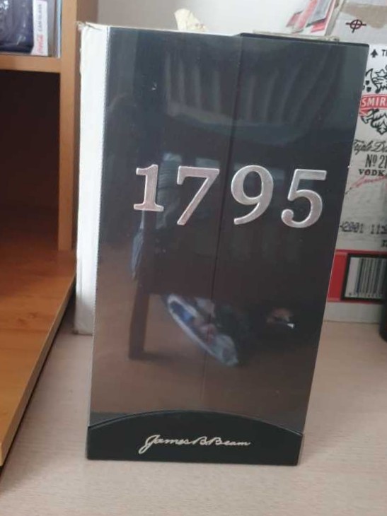 Jim Beam 1795 - Jim Beam (700 mL) alcohol collectible [Barcode 080686004011] - Main Image 3