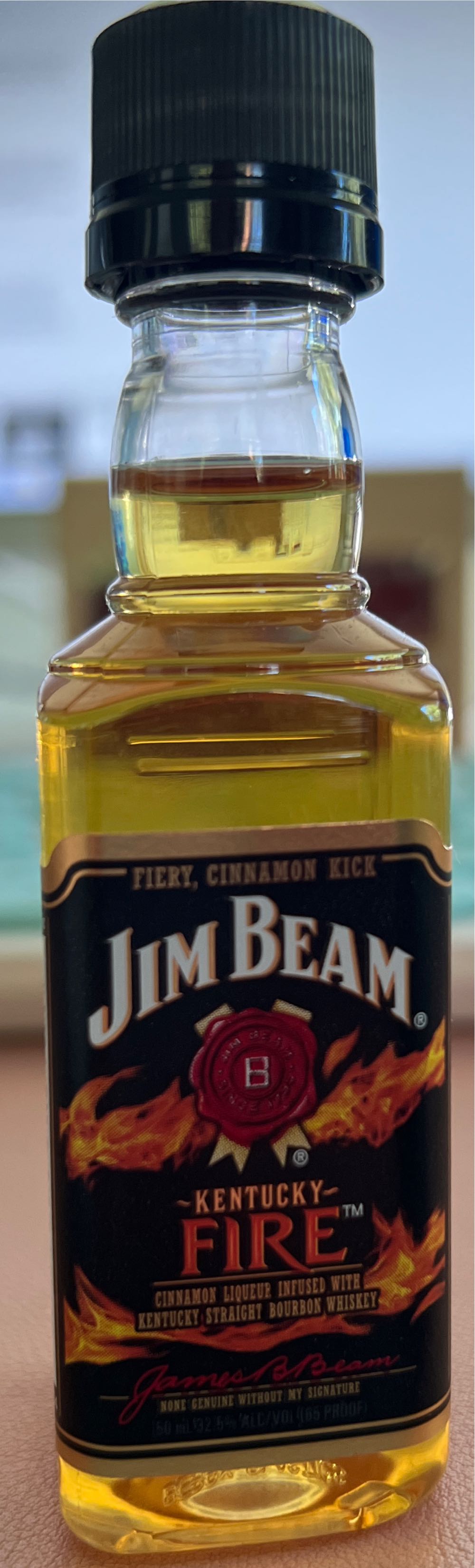 Jim Beam Kentucky Fire - James B. Beam Distilling Co. (50mL) alcohol collectible [Barcode 080686006367] - Main Image 2
