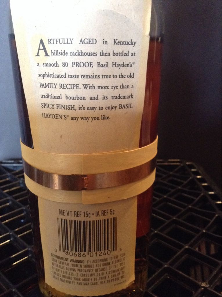Basil Hayden’s - Beam Inc. (750 mL) alcohol collectible [Barcode 080686012405] - Main Image 2