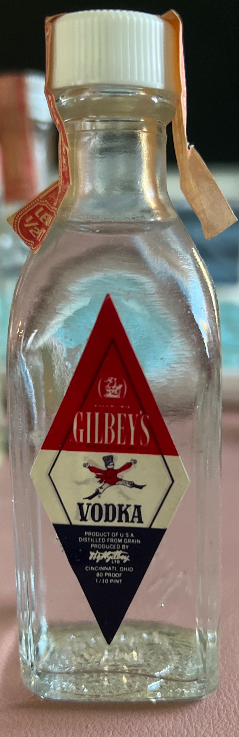 Gilbey’s Vodka - W&A Gilbey Ltd (1750 mL) alcohol collectible [Barcode 080686125105] - Main Image 4