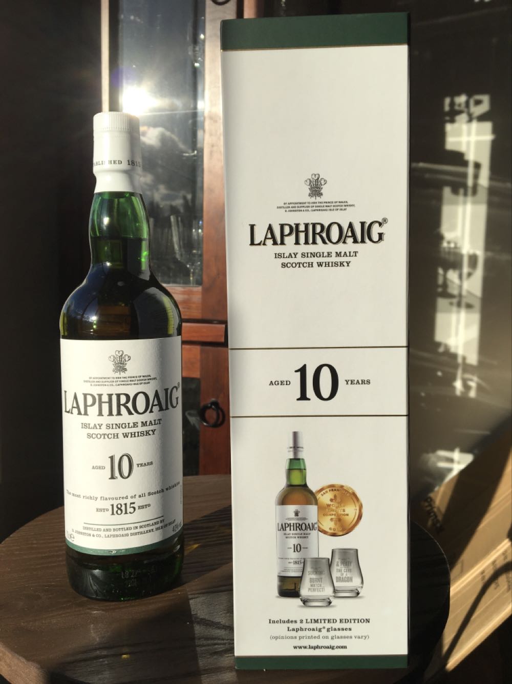 Laphroaig 10 - Laphroaig Distillery (750  mL) alcohol collectible [Barcode 080686813019] - Main Image 3