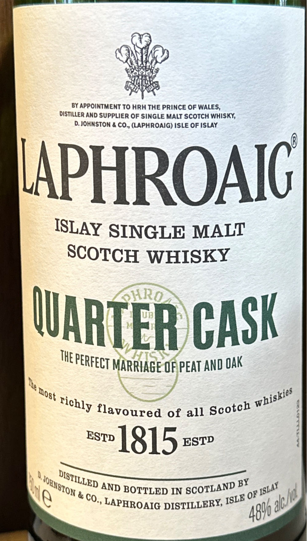 Laphroaig Quarter Cask - Laphroaig Distillery (700 mL) alcohol collectible [Barcode 080686813033] - Main Image 4