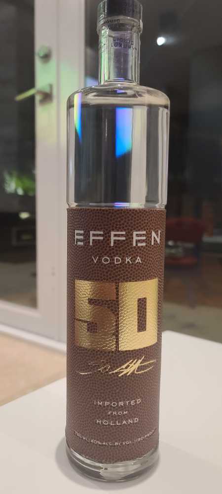 Effen Vodka - Holland - Effen Import Co. (750 mL) alcohol collectible [Barcode 080686938057] - Main Image 2